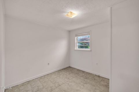 Tiny photo for 135 Montrose Drive, Bristol, VA 24201 (MLS # 9986286)