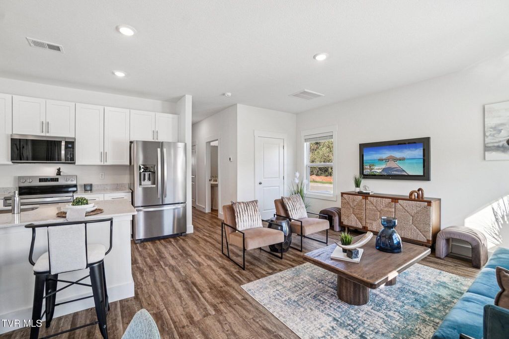 Photo of 1134 Wenna Way, Kingsport, TN 37664 (MLS # 9987301)