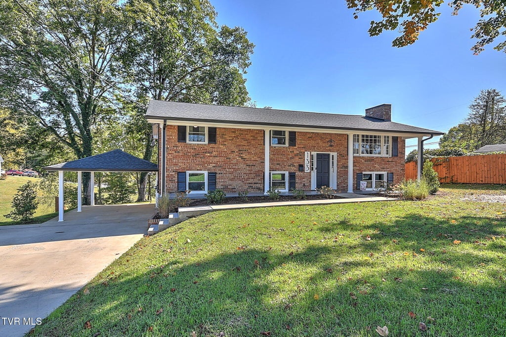 Photo of 133 Pershing Avenue, Bristol, TN 37620 (MLS # 10002491)