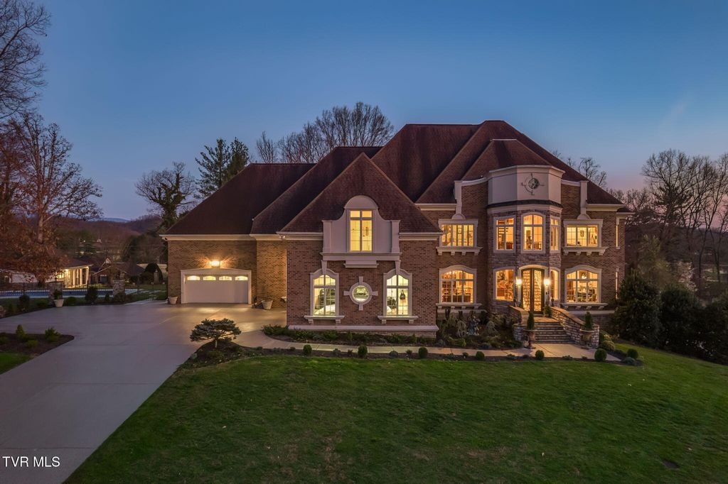 Photo of 1128 Mountain Vista Pvt Drive, Bristol, TN 37620 (MLS # 9994228)