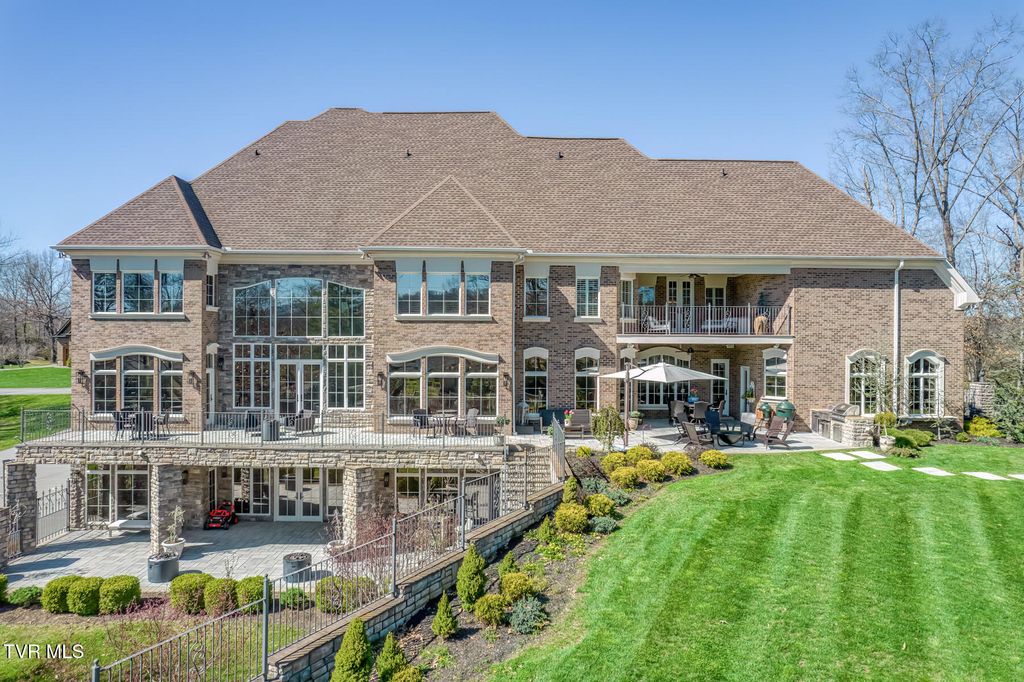 Photo of 1128 Mountain Vista Pvt Drive, Bristol, TN 37620 (MLS # 9994228)