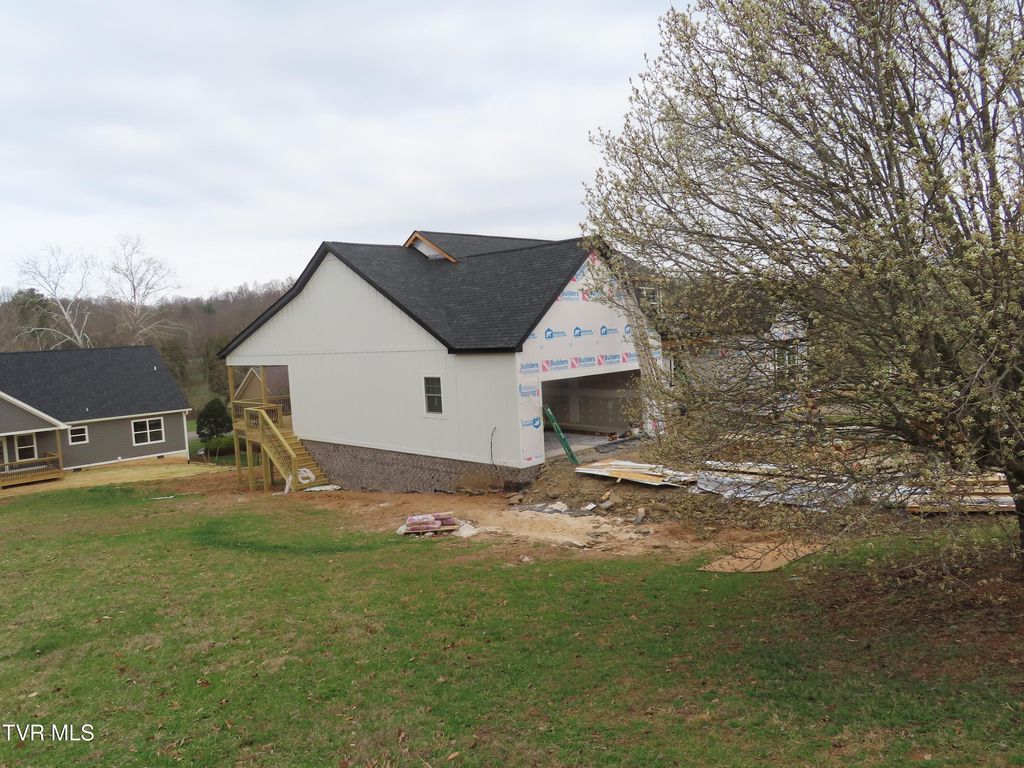 Photo of 114 Creek Side Court, Bristol, TN 37620 (MLS # 9992256)