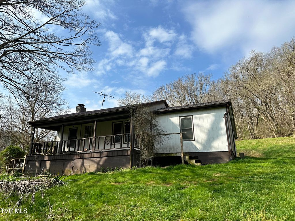Photo of 702 Speedwell Road, Bulls Gap, TN 37711 (MLS # 9993030)