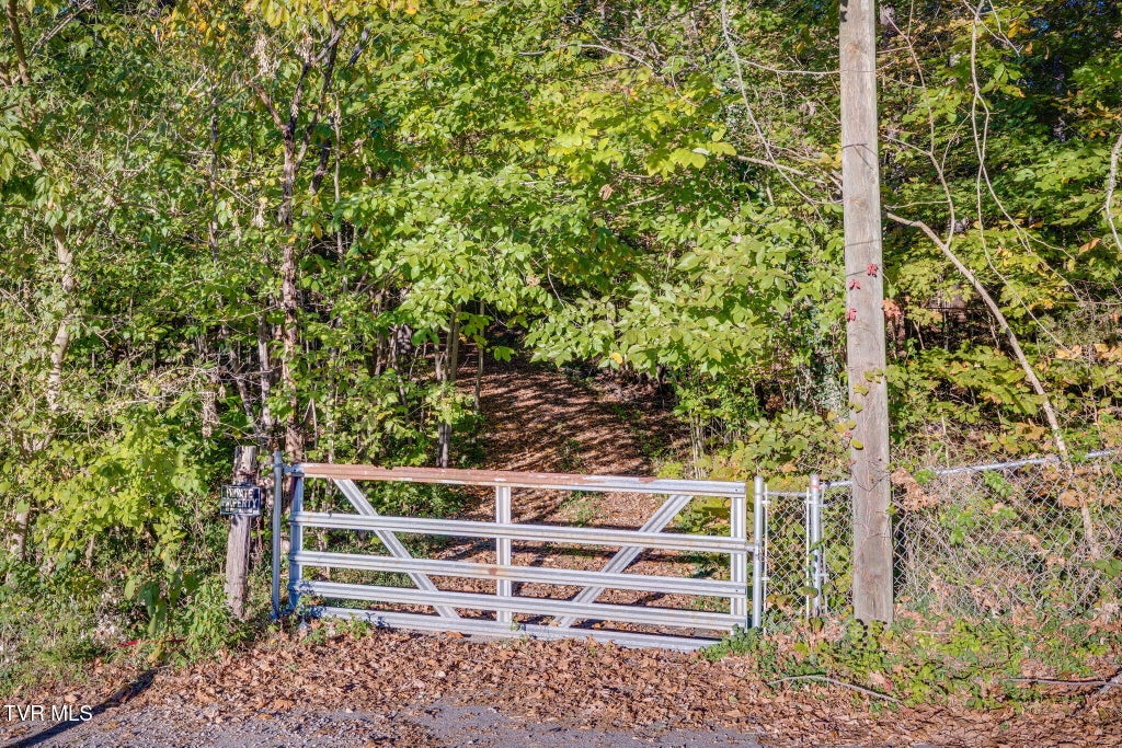 Photo of 0 Floraland Drive, Kingsport, TN 37664 (MLS # 10002492)
