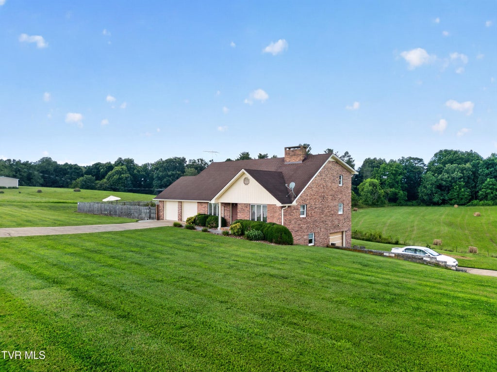 Photo of 146 Deseree Broyles Road, Chuckey, TN 37641 (MLS # 9998504)