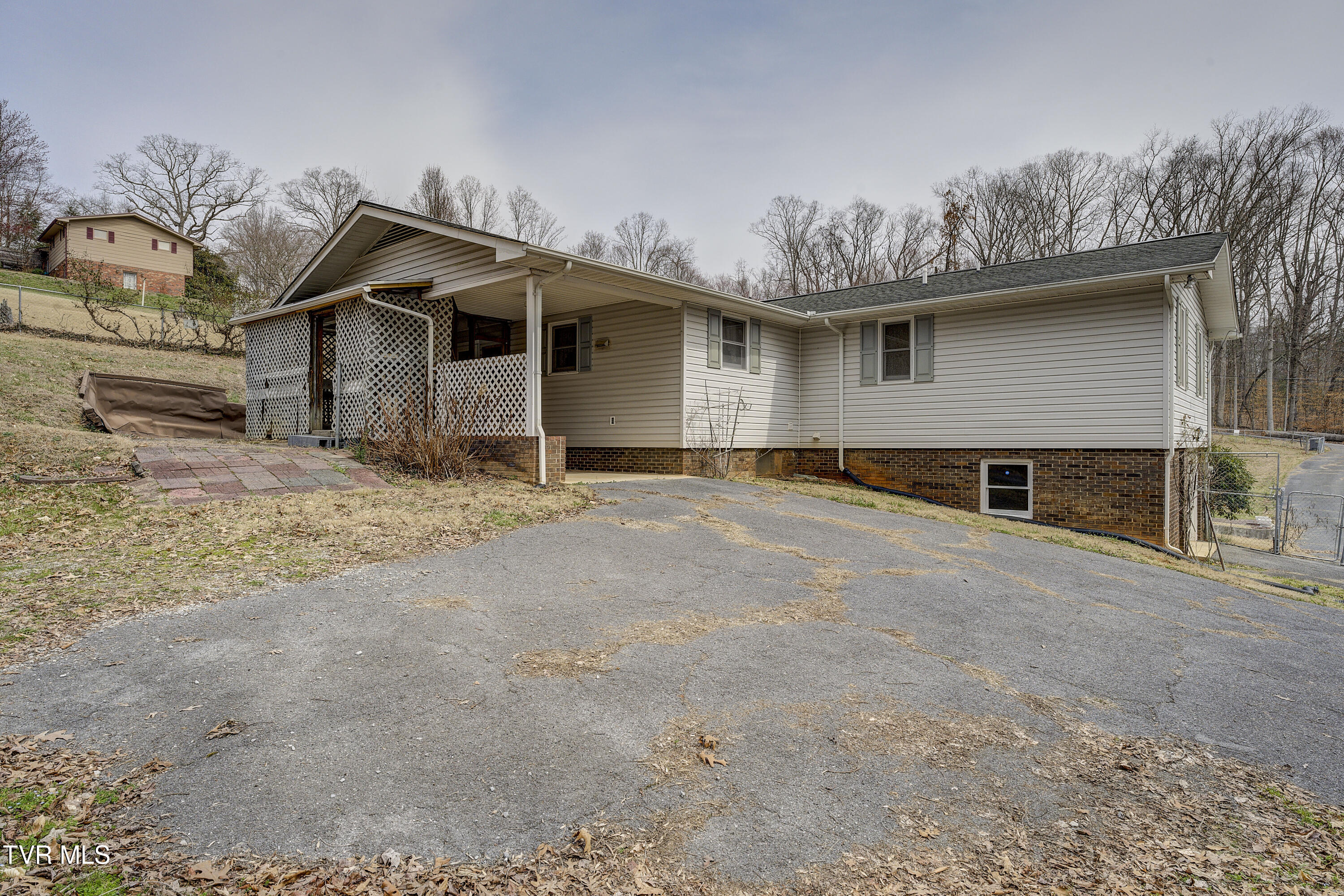529 Hiwassee Street, Mount Carmel, Tennessee image 32