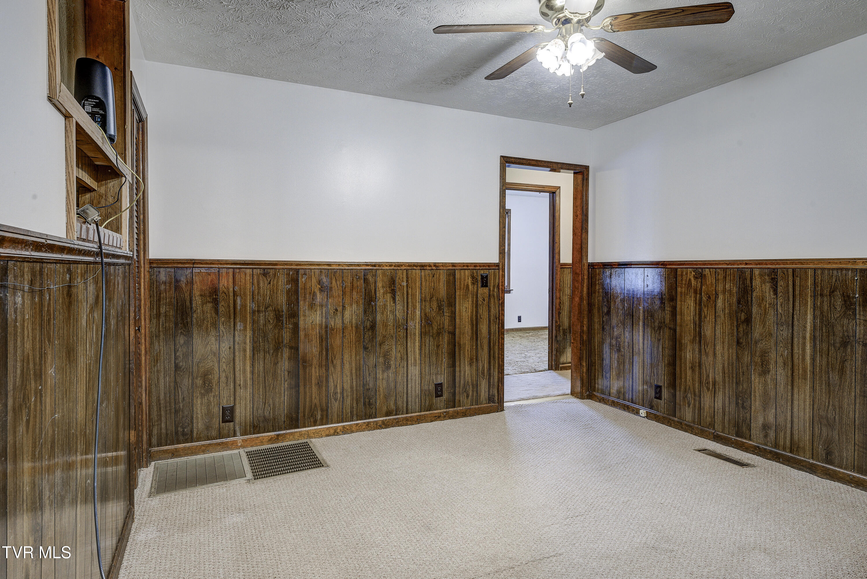 529 Hiwassee Street, Mount Carmel, Tennessee image 14