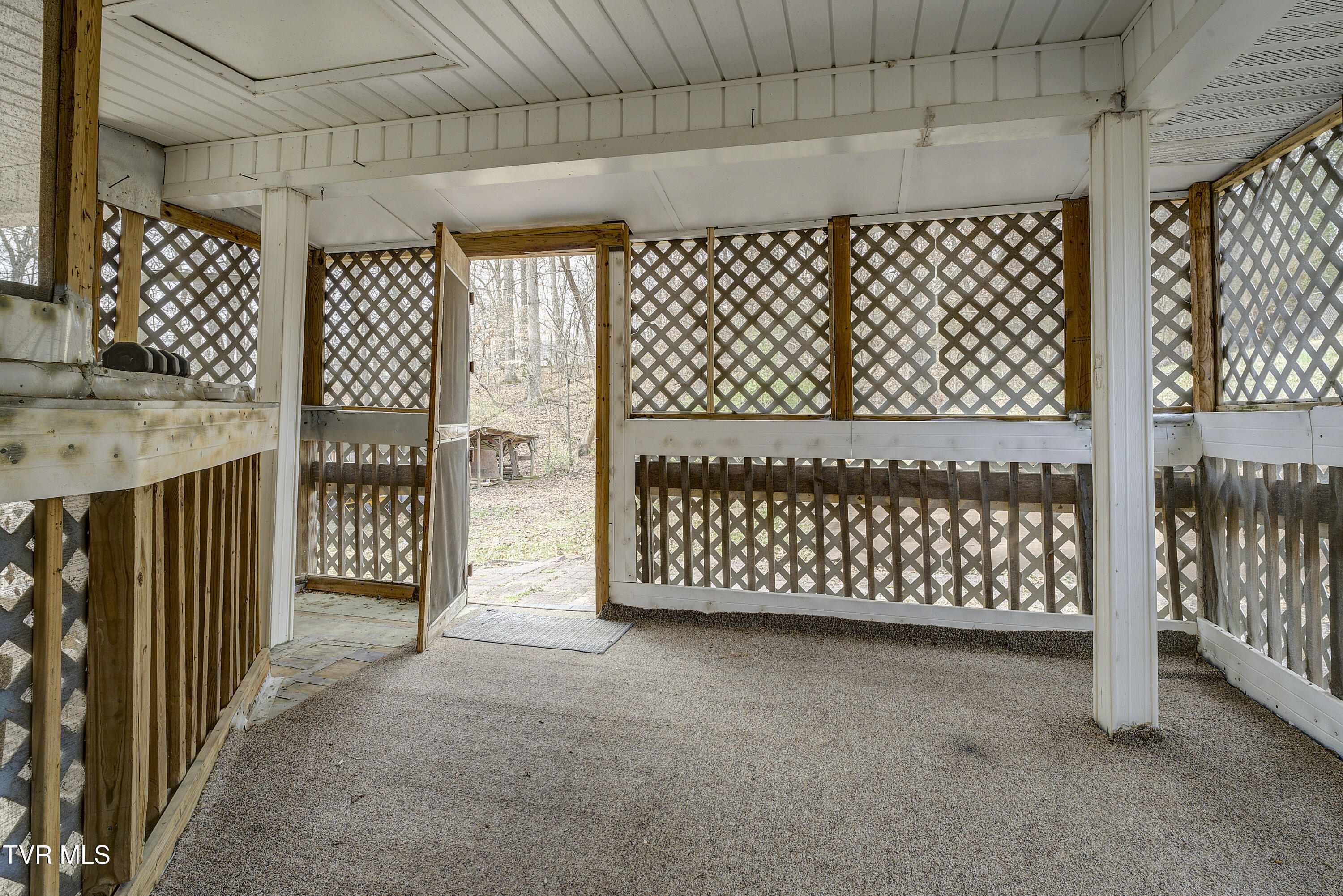 529 Hiwassee Street, Mount Carmel, Tennessee image 28