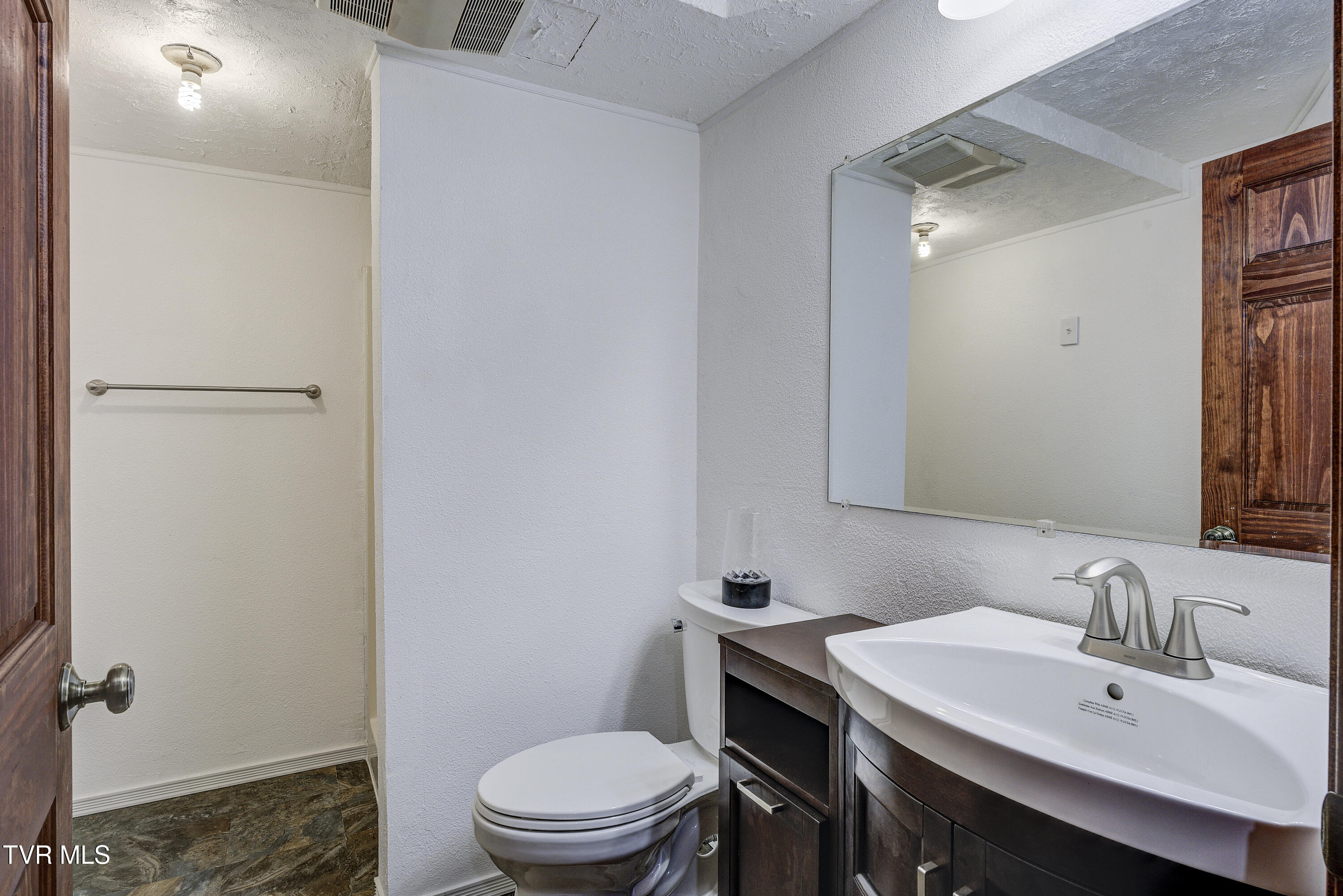 529 Hiwassee Street, Mount Carmel, Tennessee image 25