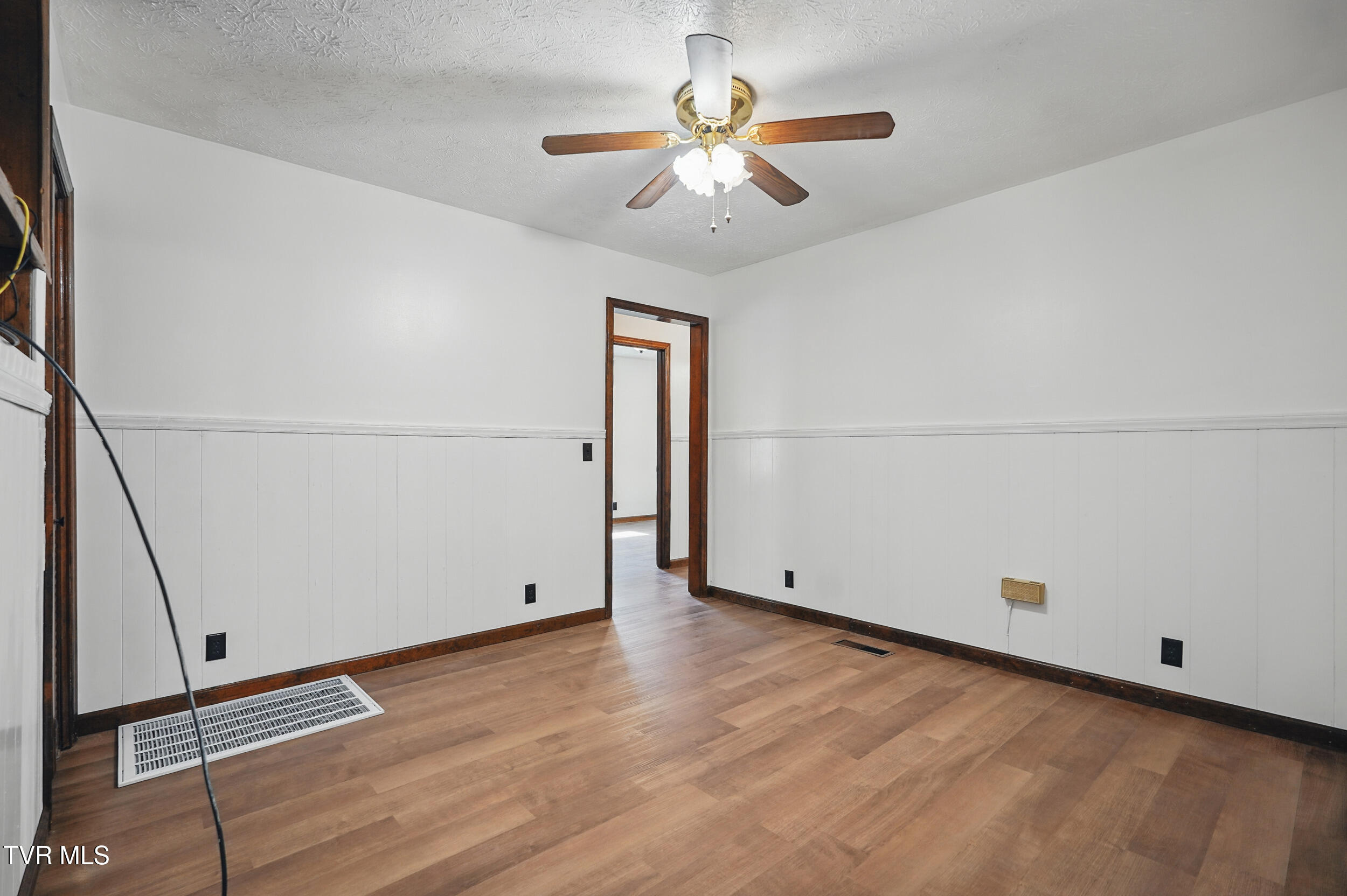 529 Hiwassee Street, Mount Carmel, Tennessee image 15