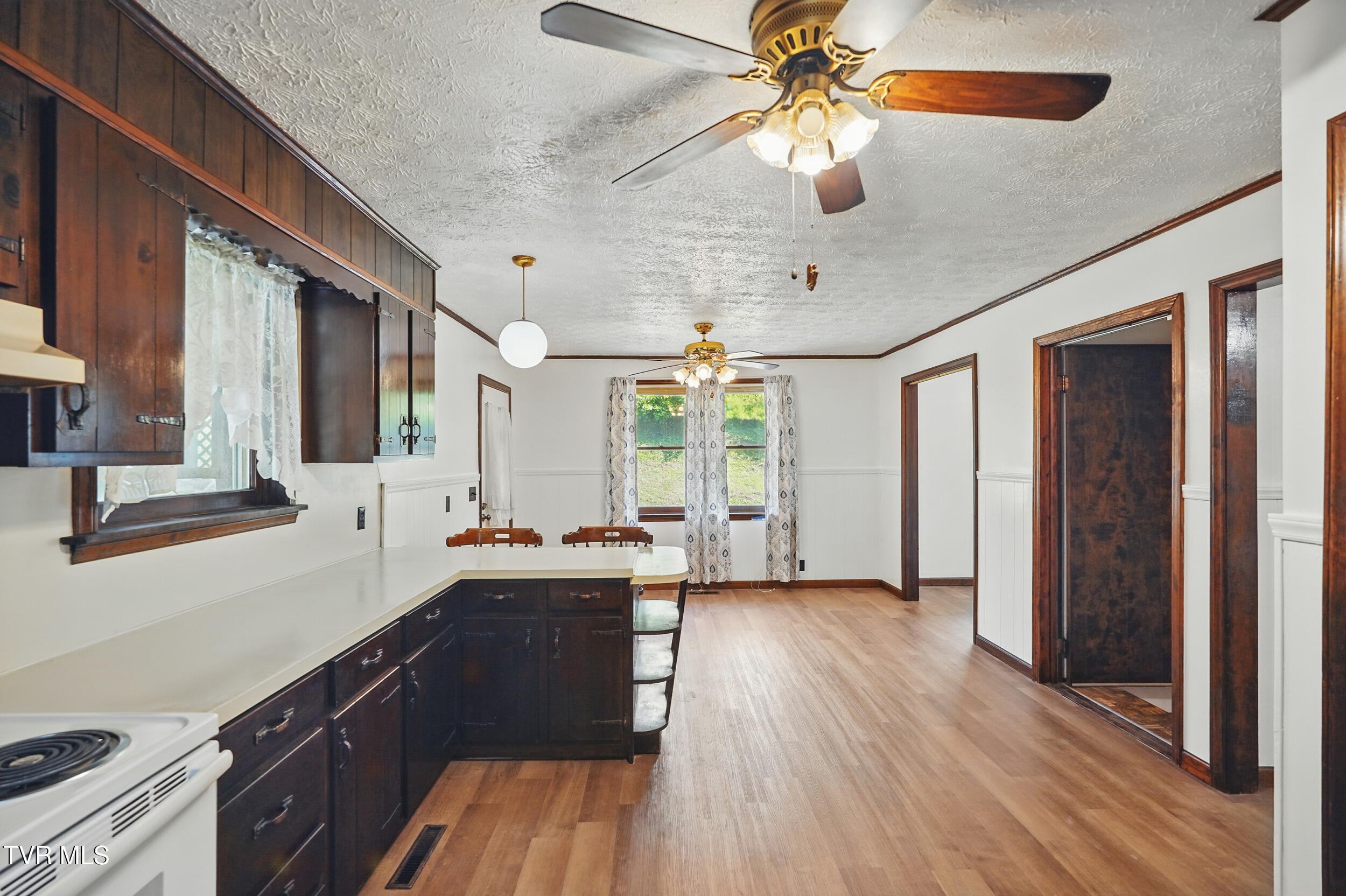 529 Hiwassee Street, Mount Carmel, Tennessee image 6