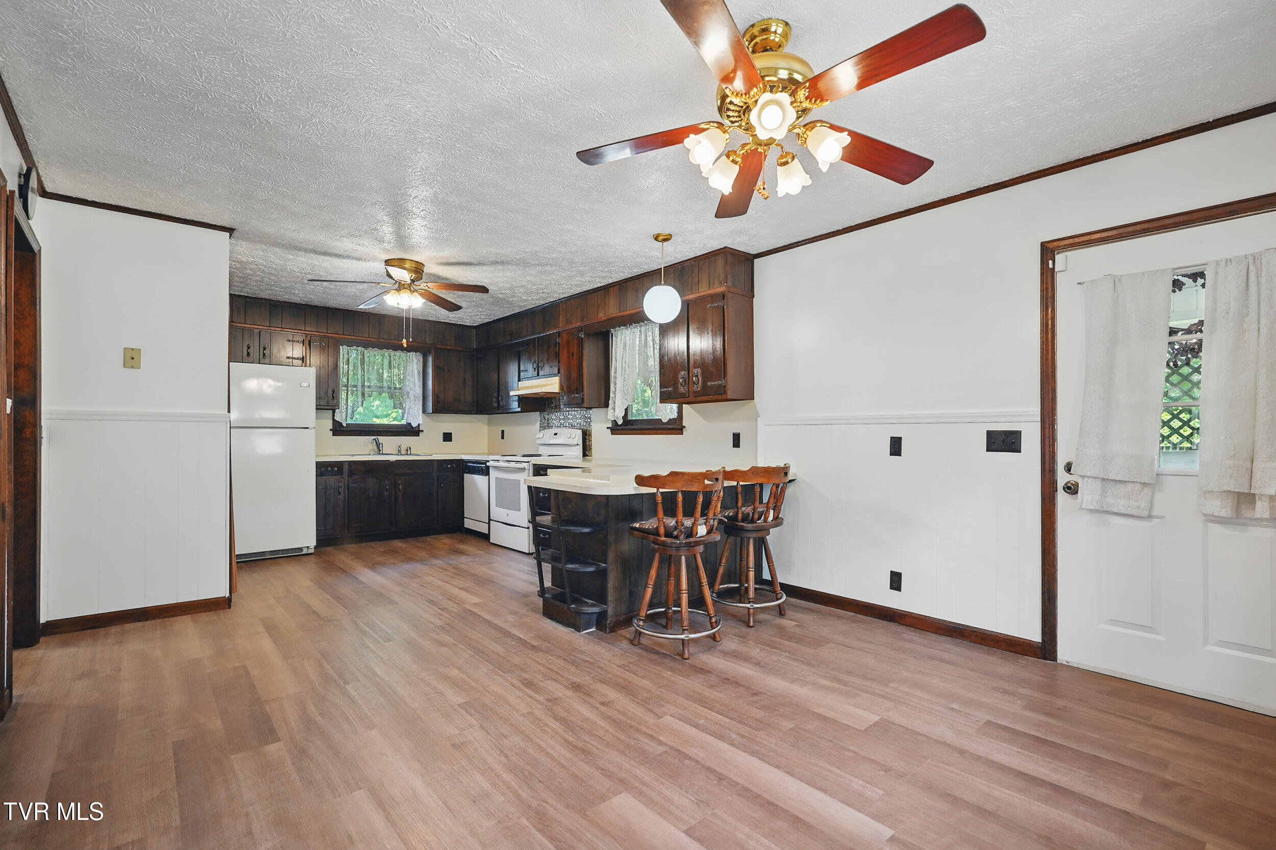 529 Hiwassee Street, Mount Carmel, Tennessee image 11