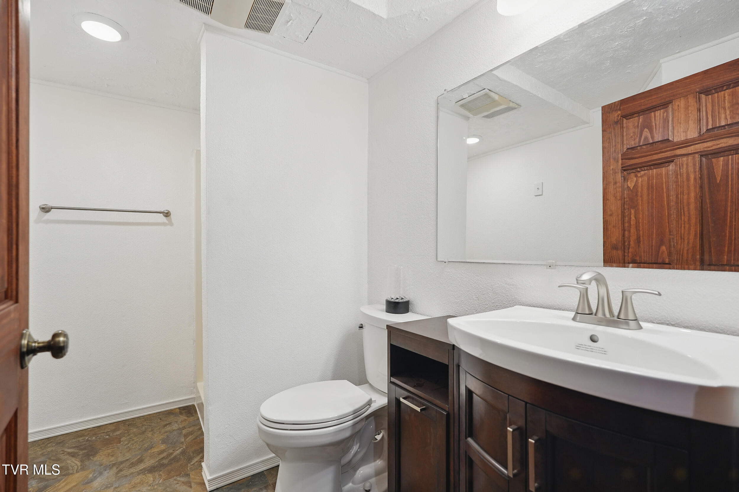 529 Hiwassee Street, Mount Carmel, Tennessee image 31