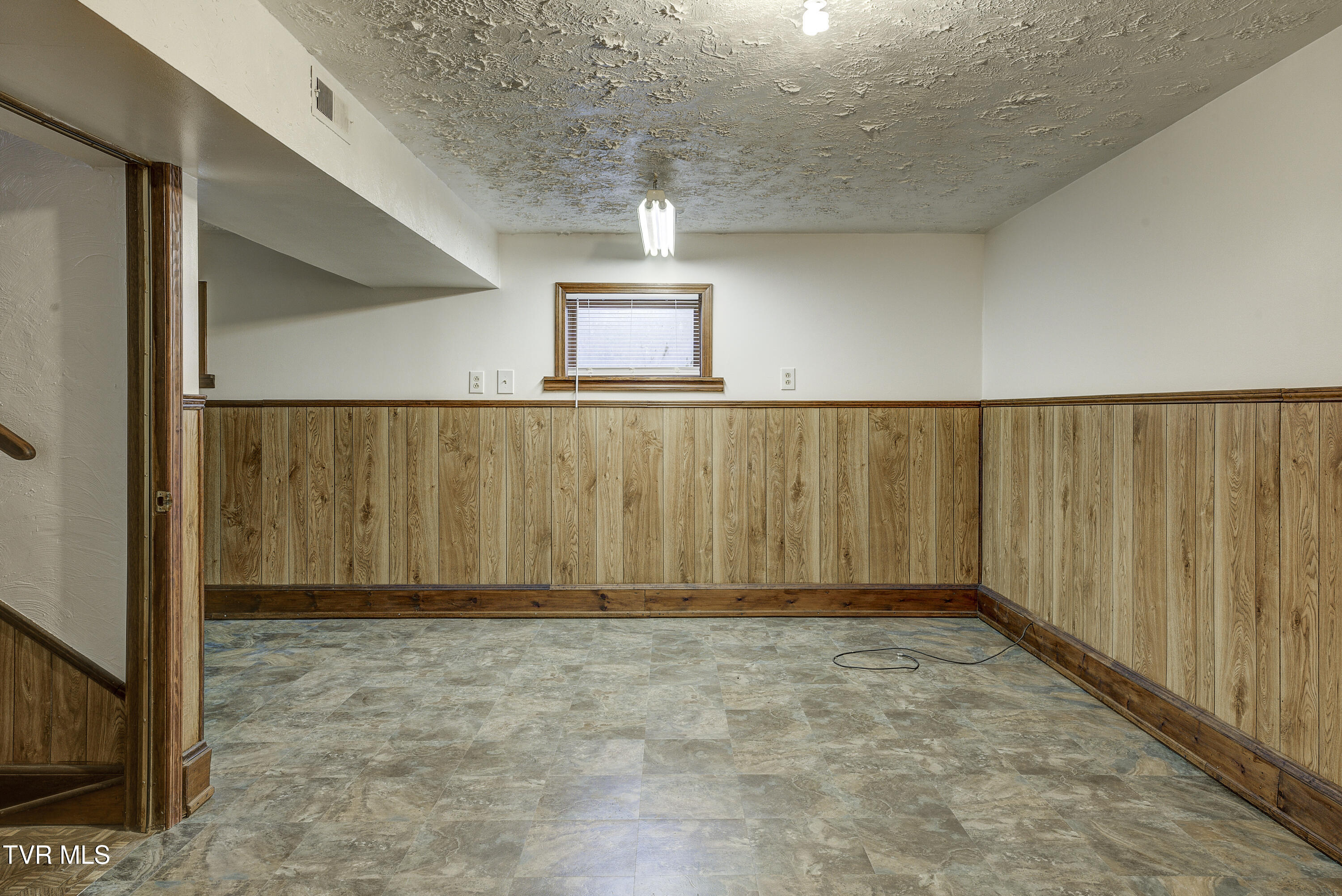 529 Hiwassee Street, Mount Carmel, Tennessee image 22