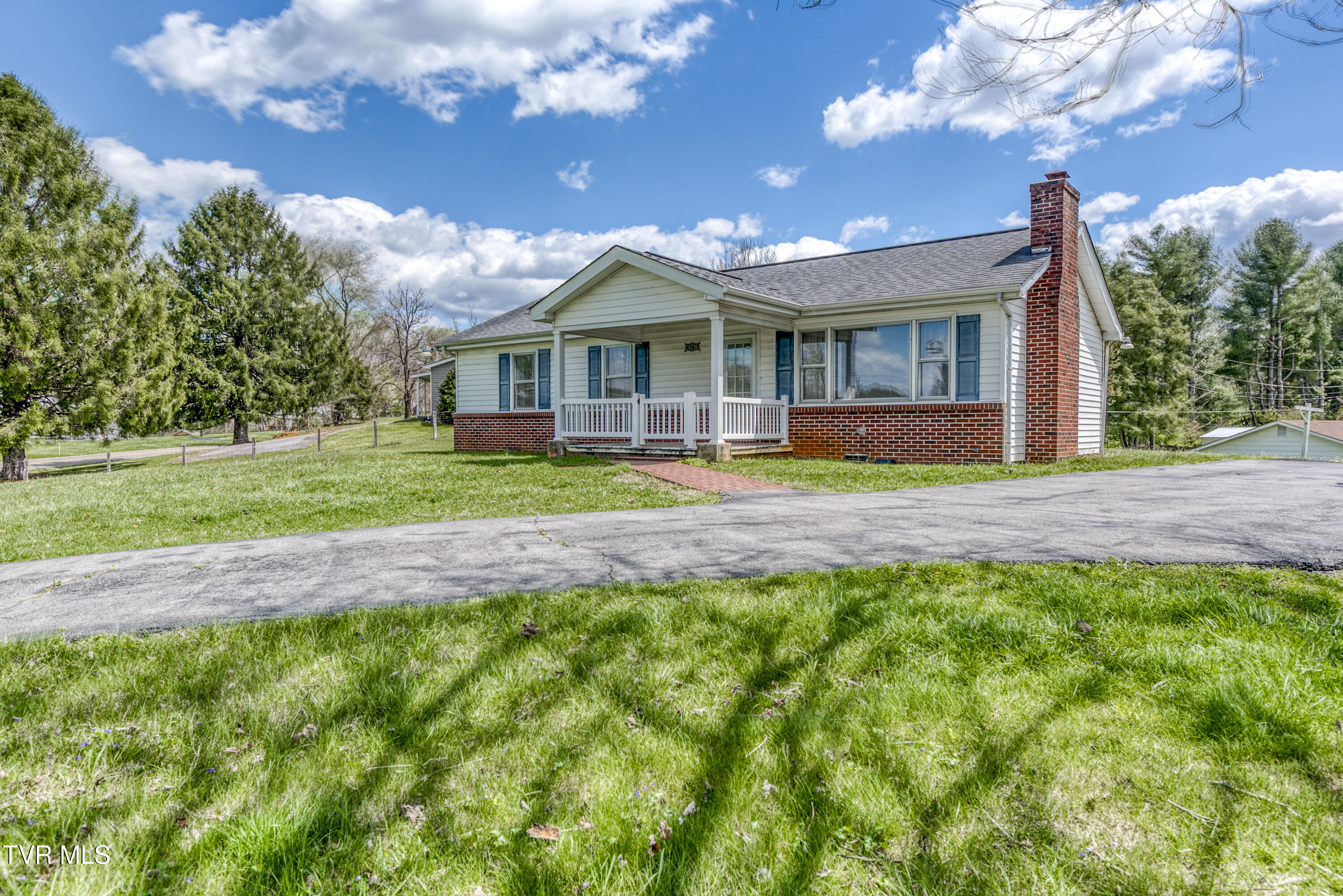 28236 Rhea Valley Road, Meadowview, Virginia image 1