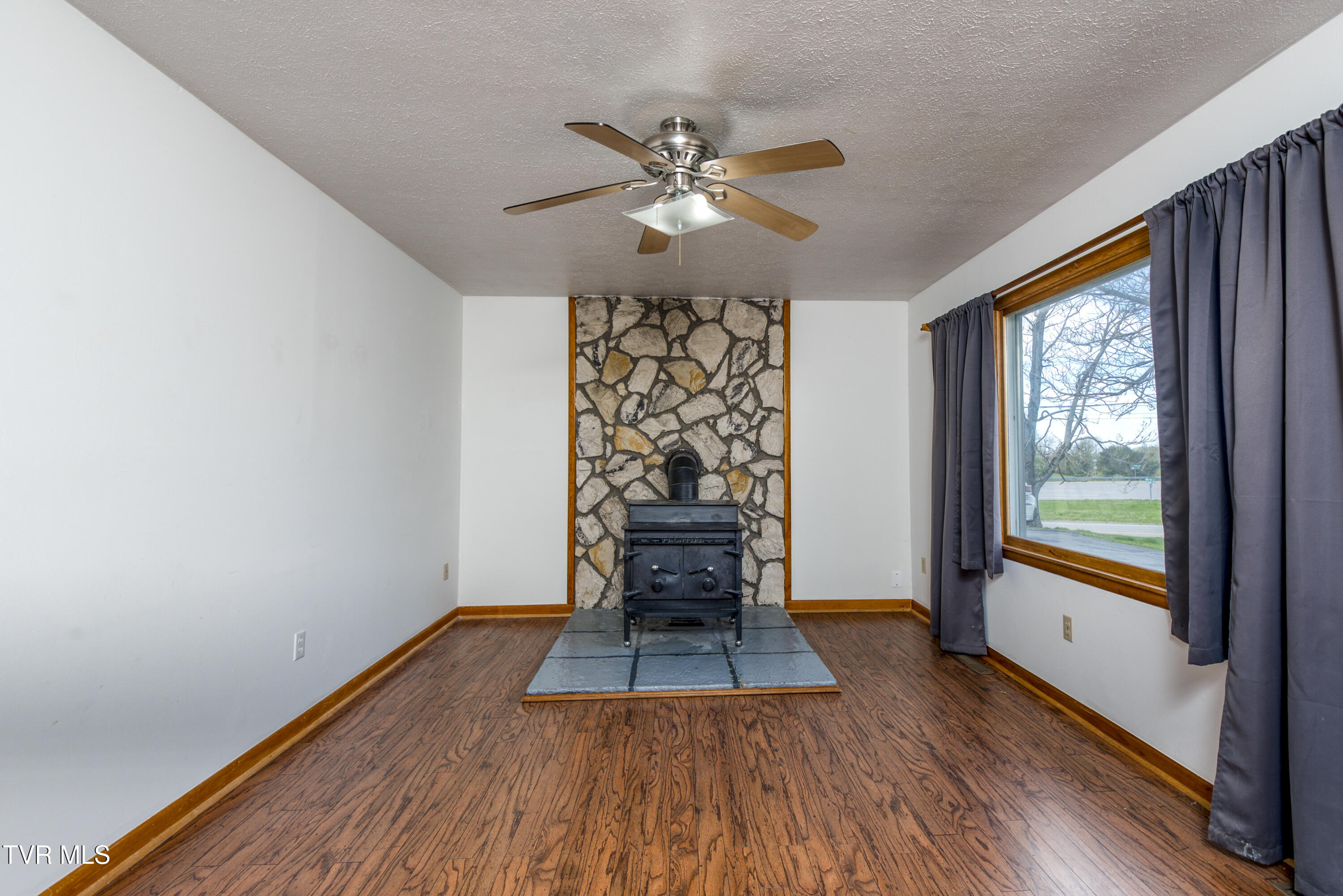 28236 Rhea Valley Road, Meadowview, Virginia image 3