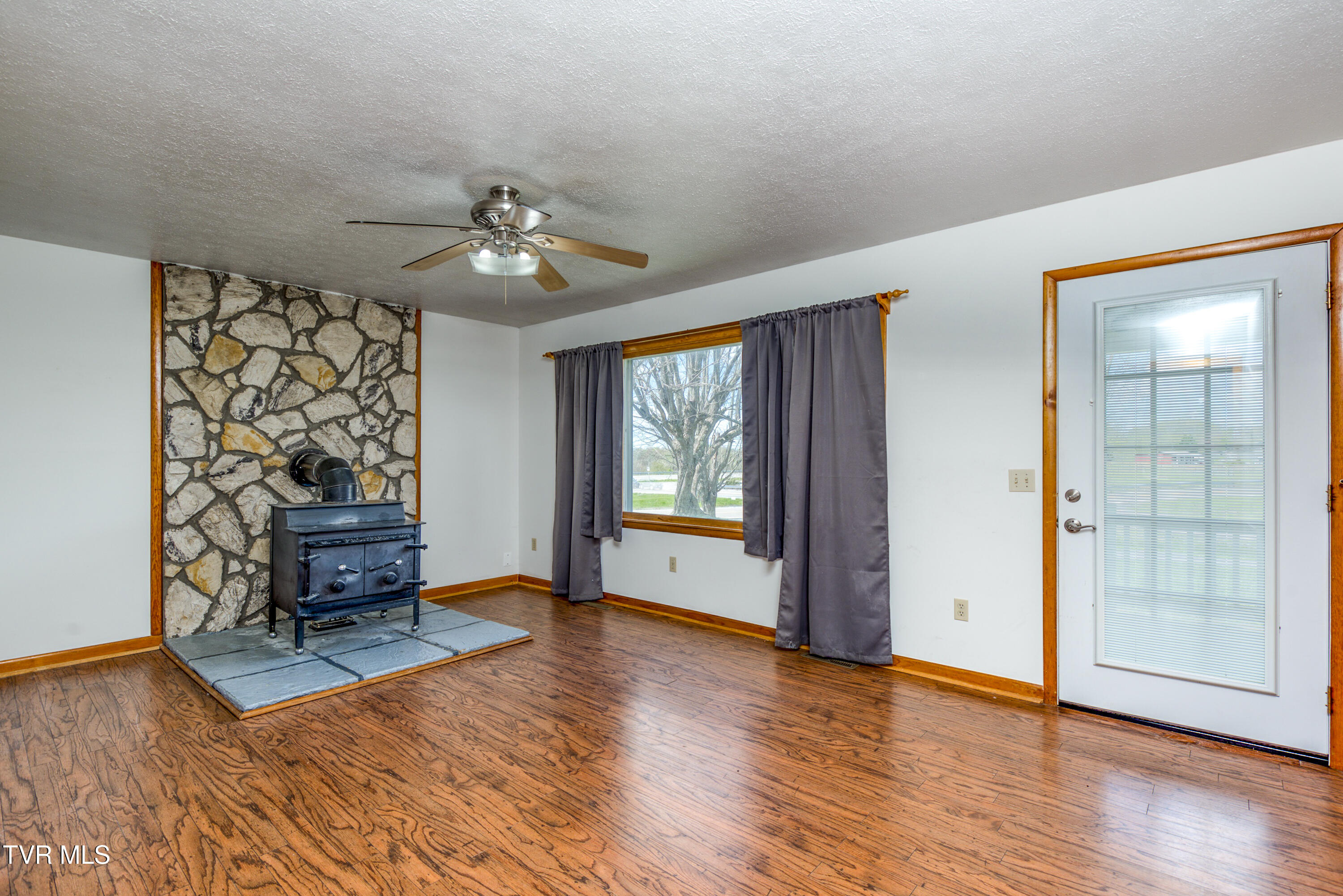 28236 Rhea Valley Road, Meadowview, Virginia image 4