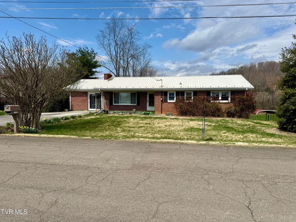 Photo of 24102 Crimson Drive, Bristol, VA 24202 (MLS # 9992216)