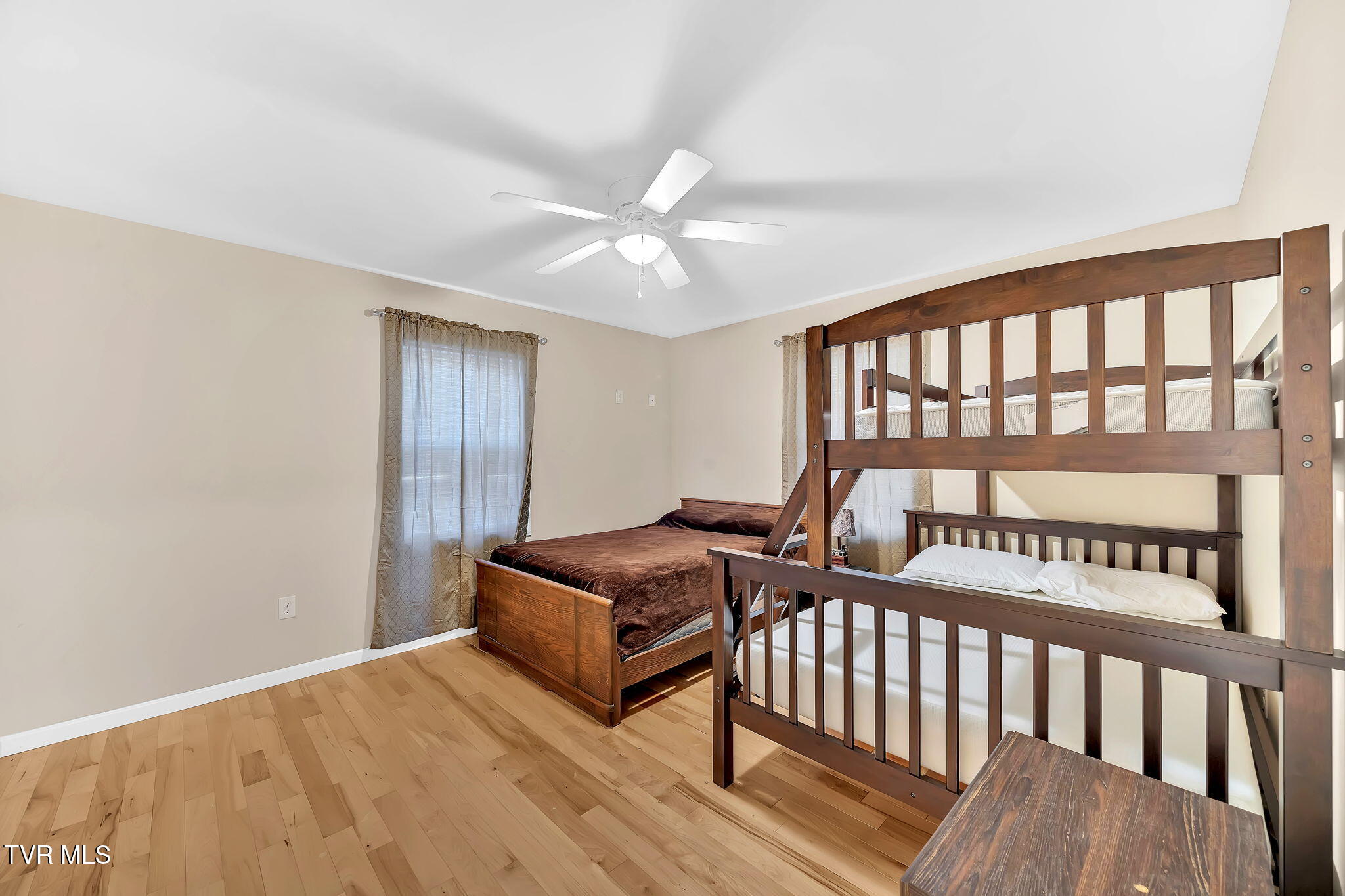 1429 Sunbeam Lane, Dandridge, Tennessee image 32