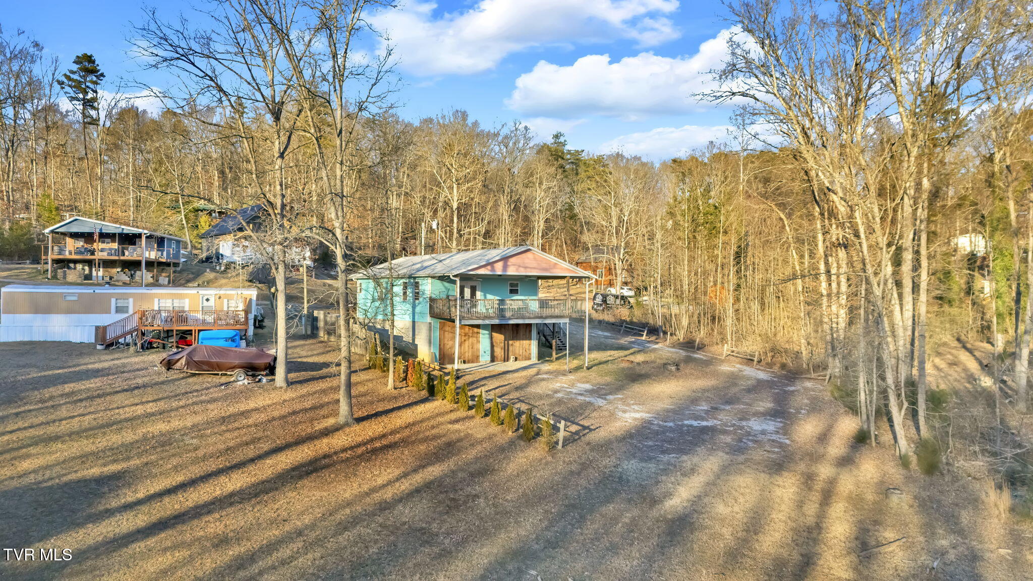 1429 Sunbeam Lane, Dandridge, Tennessee image 2