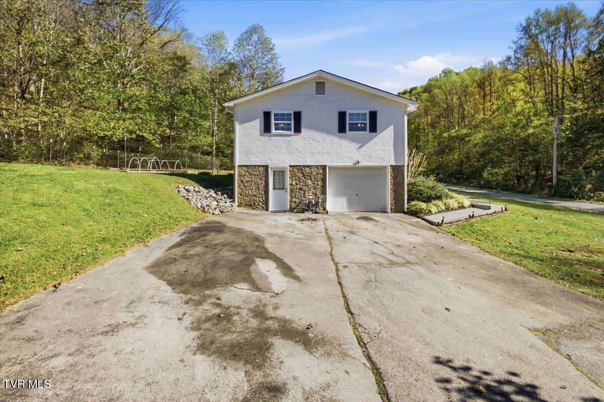 285 Bishop Hollow Road
