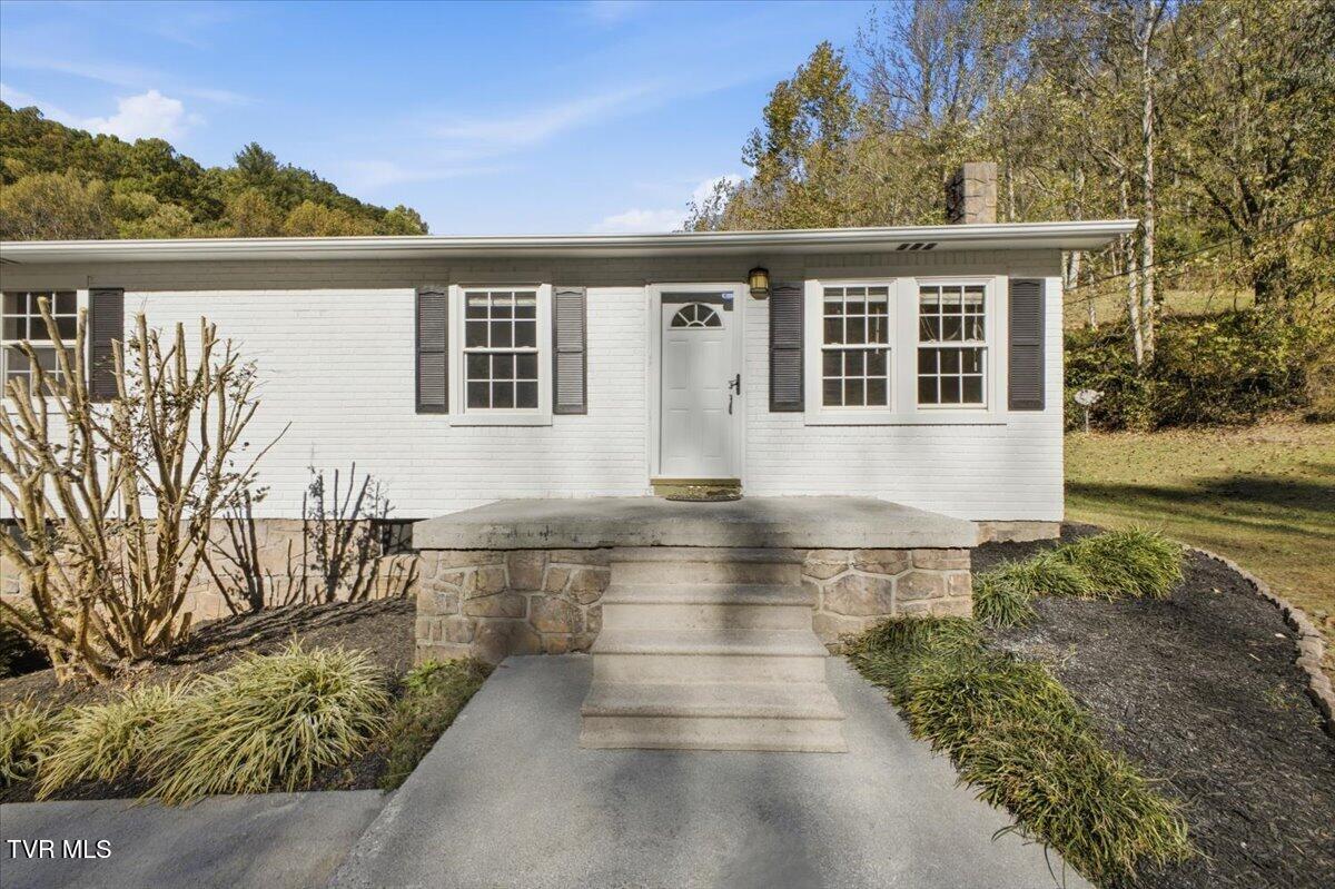 285 Bishop Hollow Road