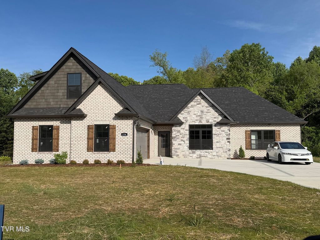 Photo of 124 Grants Way, Elizabethton, TN 37643 (MLS # 9995672)