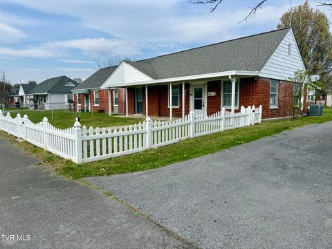 Photo of 520 Sullivan Street, Kingsport, TN 37660 (MLS # 9992721)
