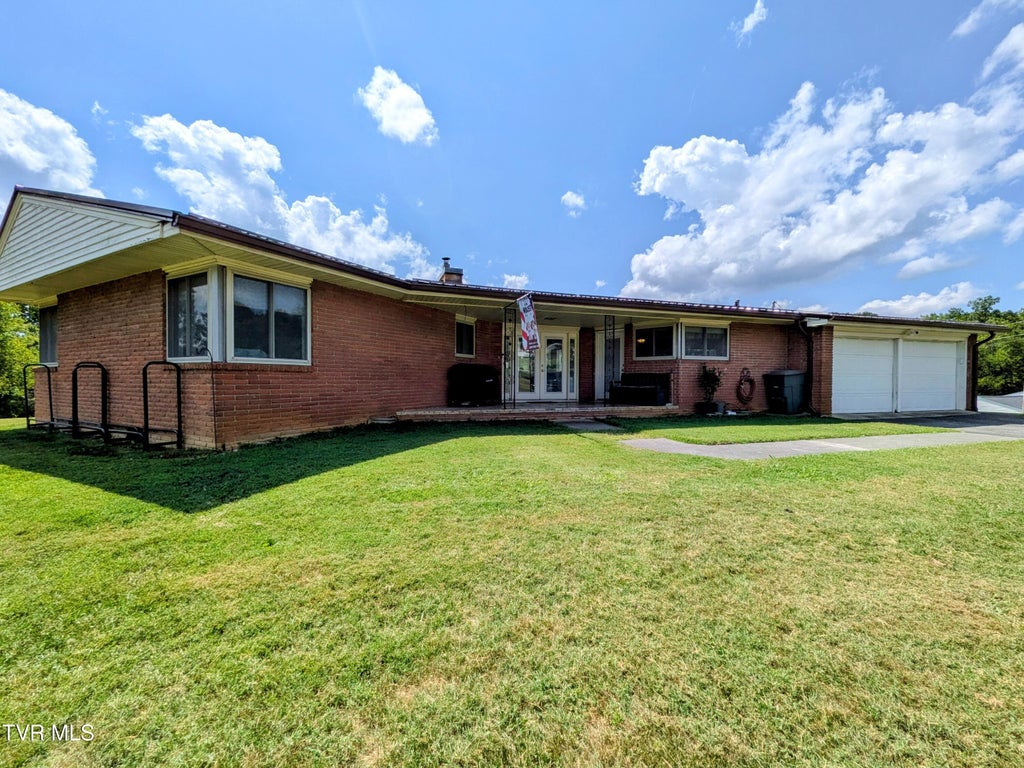Photo of 104 Unaka View Road, Johnson City, TN 37601 (MLS # 10000303)