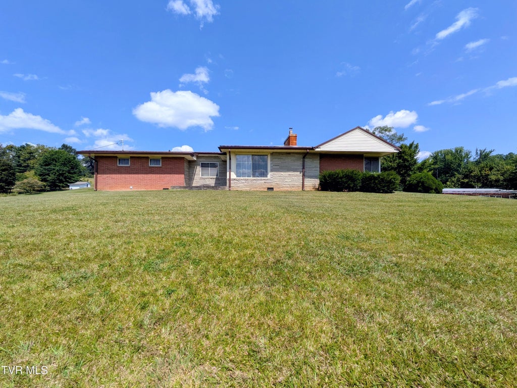 Photo of 104 Unaka View Road, Johnson City, TN 37601 (MLS # 10000303)