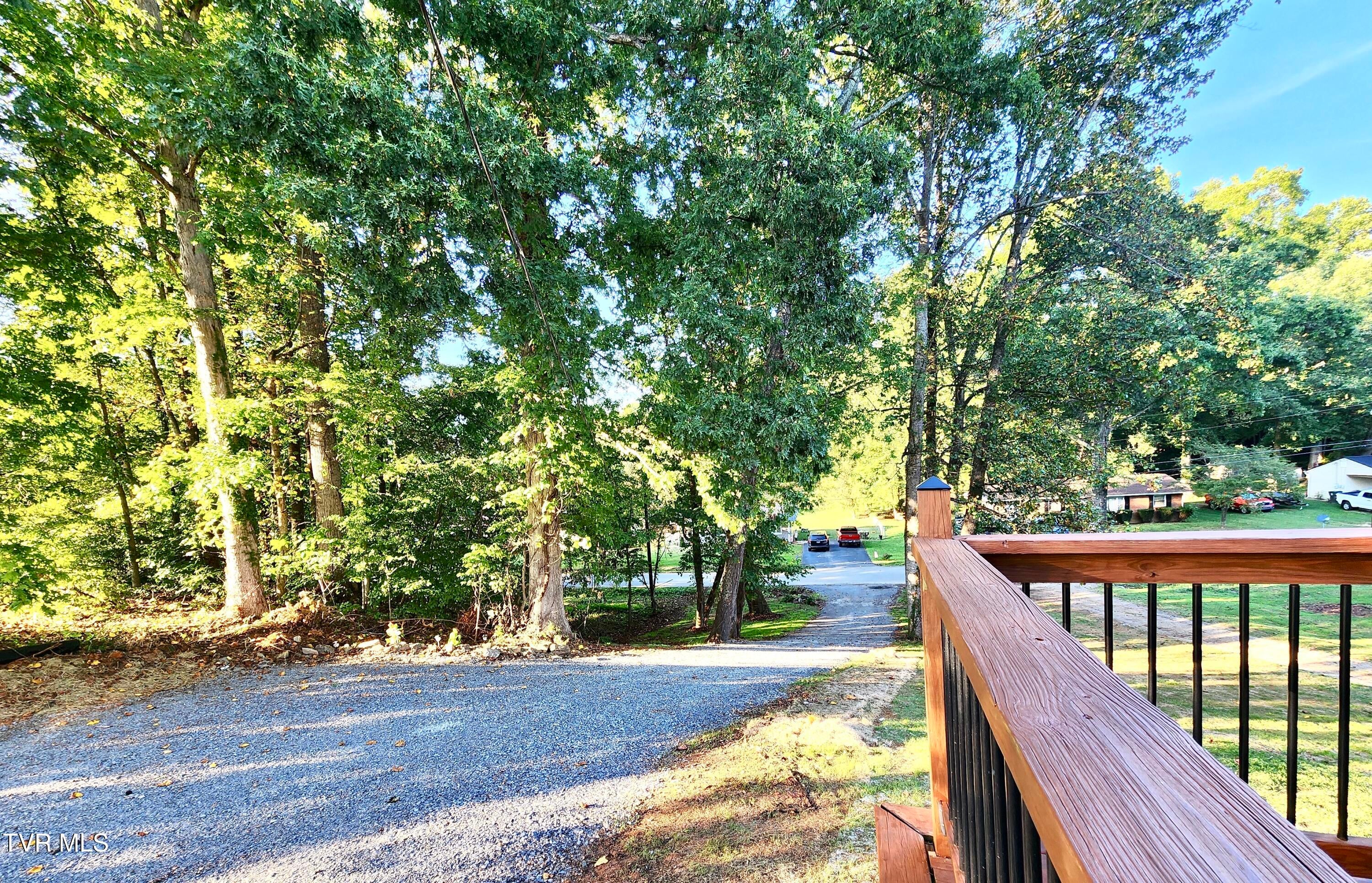 111 Woodland Circle