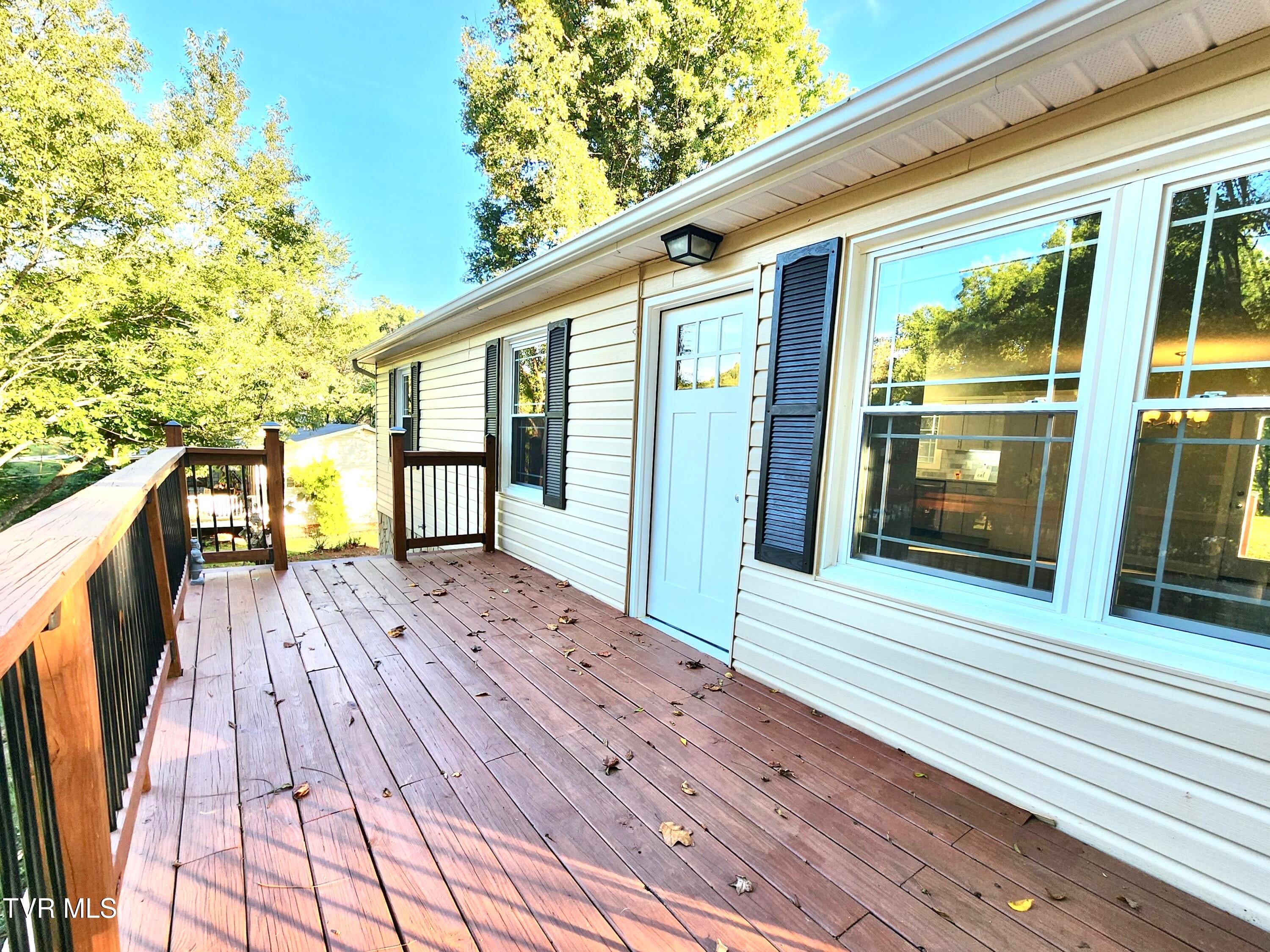 111 Woodland Circle