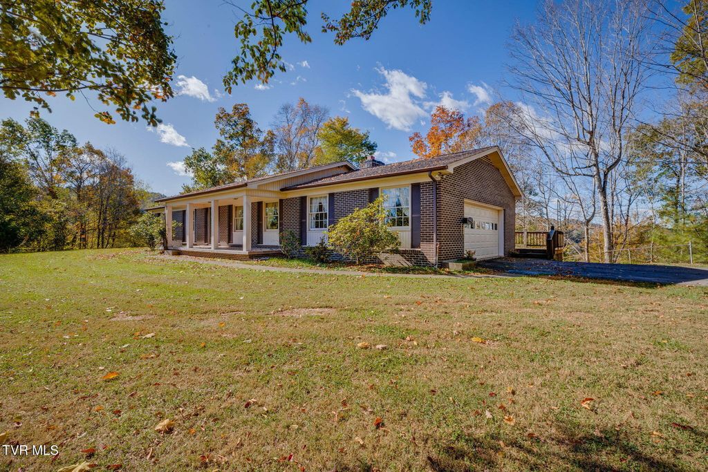 Photo of 5163 Bloomingdale Road, Kingsport, TN 37660 (MLS # 9987442)