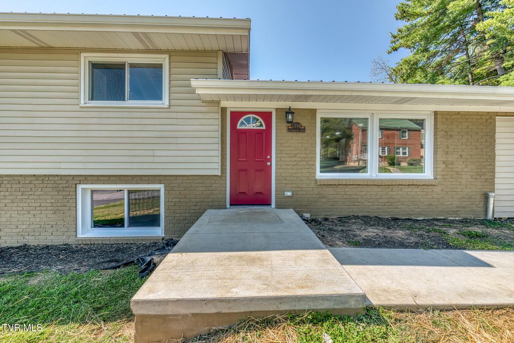 Photo of 1216 Norway Street, Bristol, VA 24201 (MLS # 9994779)
