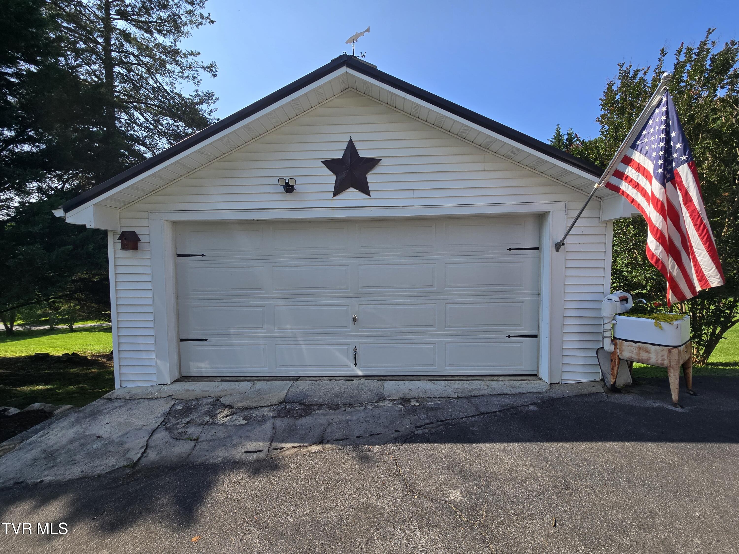 1210 Riverview Drive, Elizabethton, Tennessee image 7