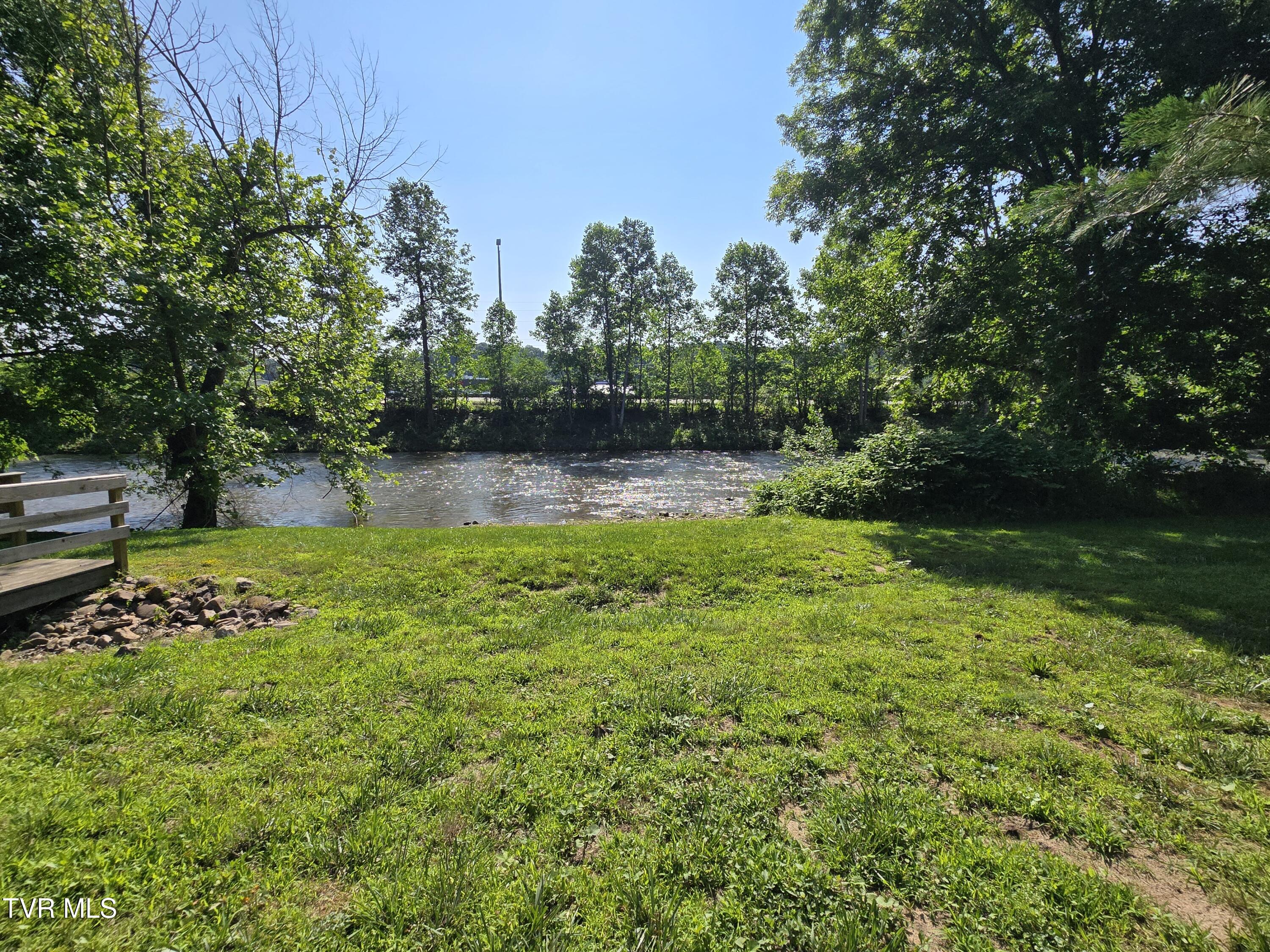 1210 Riverview Drive, Elizabethton, Tennessee image 20