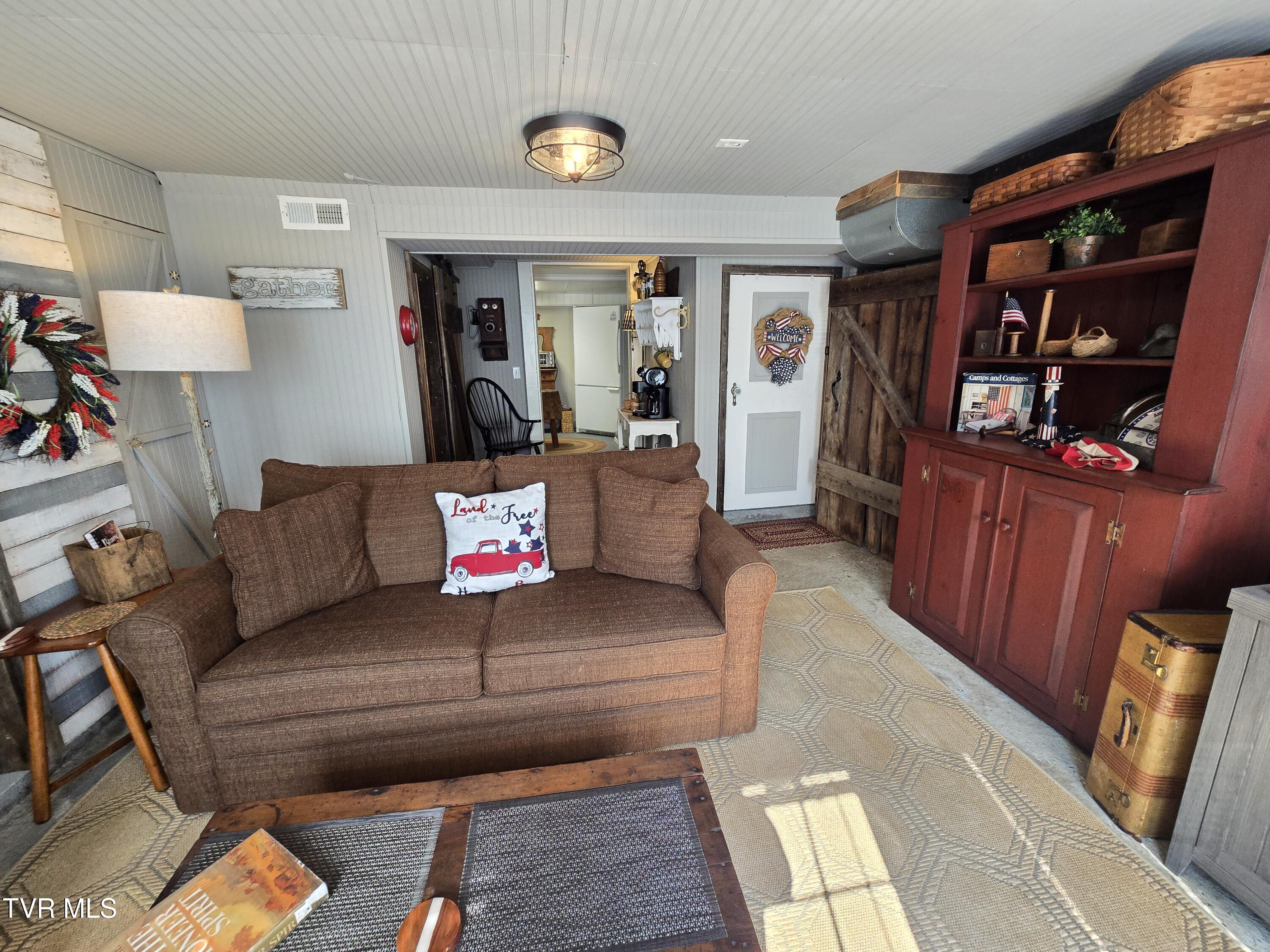 1210 Riverview Drive, Elizabethton, Tennessee image 48