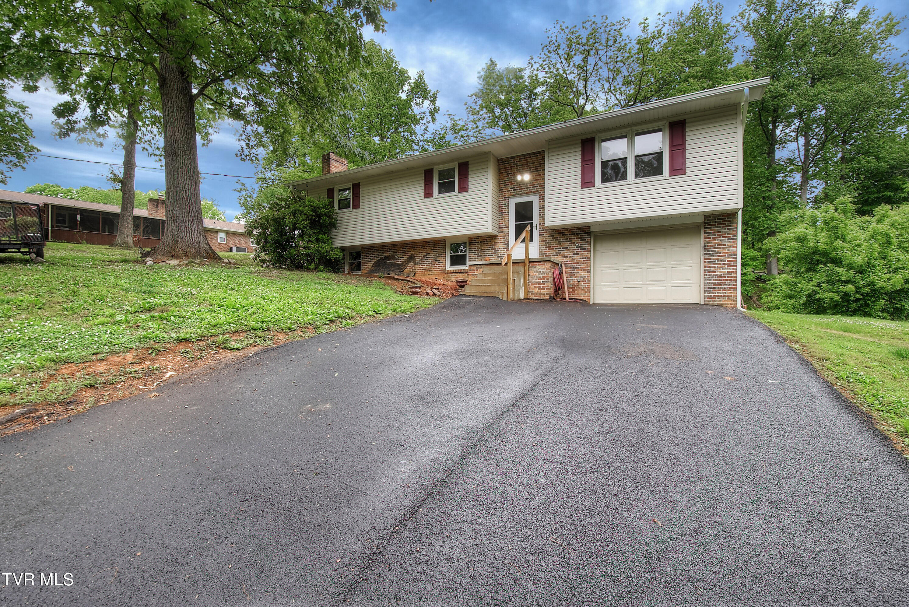 111 Independence Lane