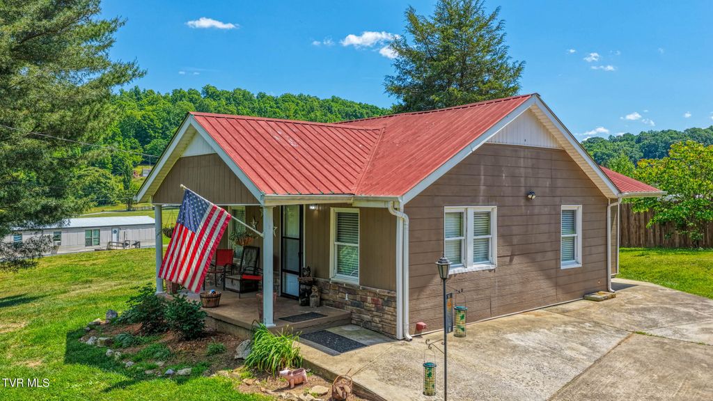 Photo of 448 Pinhook Road, Rogersville, TN 37857 (MLS # 9995217)