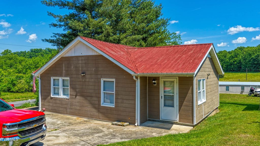 Photo of 448 Pinhook Road, Rogersville, TN 37857 (MLS # 9995217)