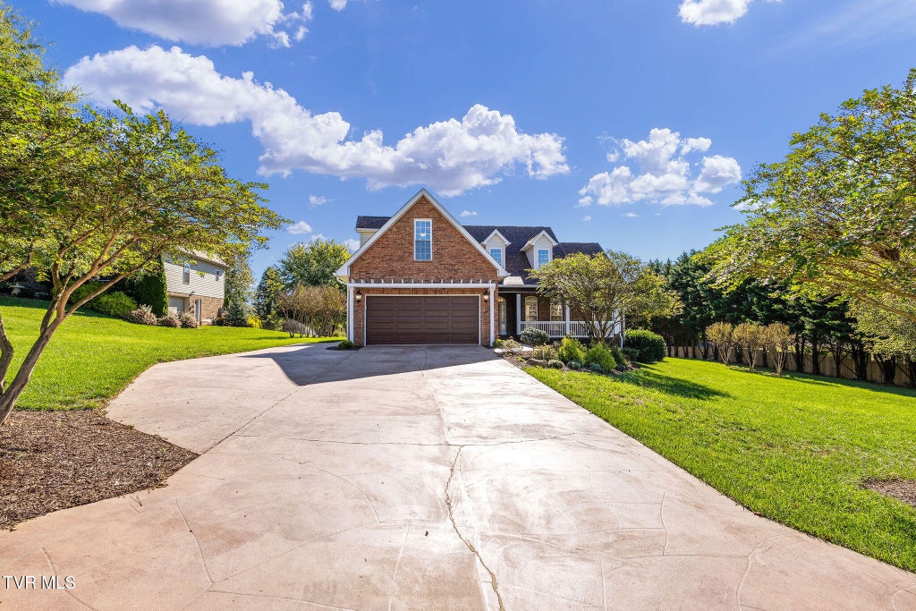 Photo of 406 Grovemont Place, Piney Flats, TN 37686 (MLS # 10002409)