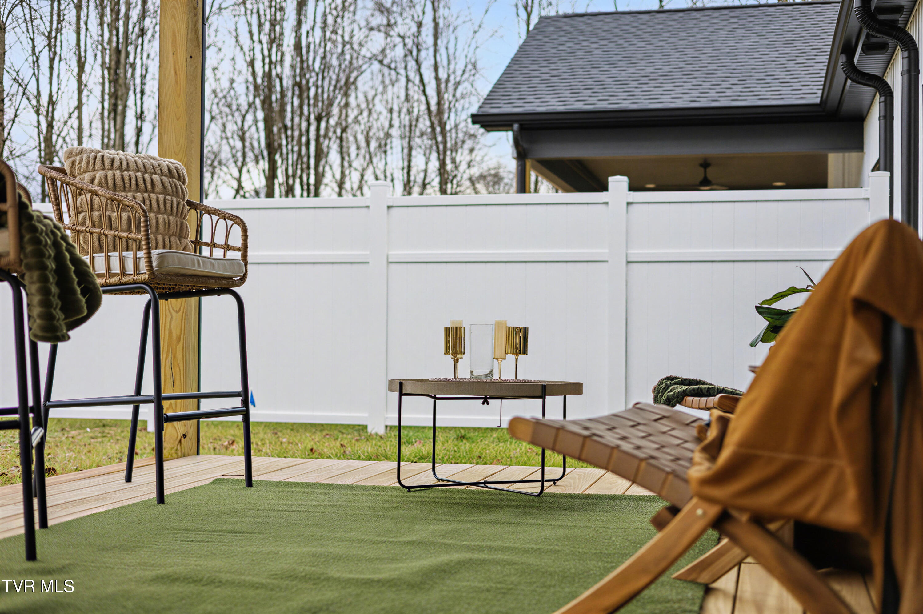 1519 &1521 Carroll Creek Road