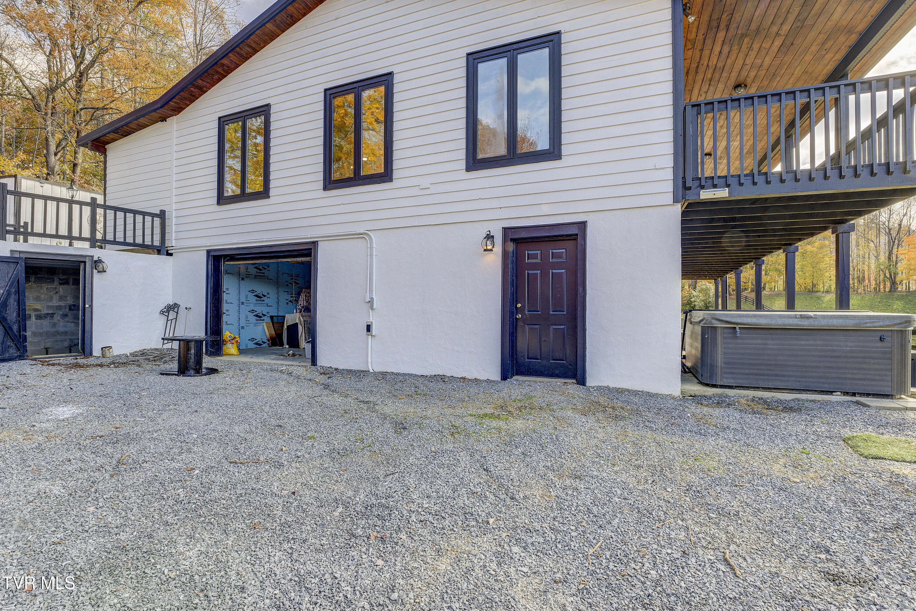 146 Bear Cage Road, Roan Mountain, Tennessee image 12