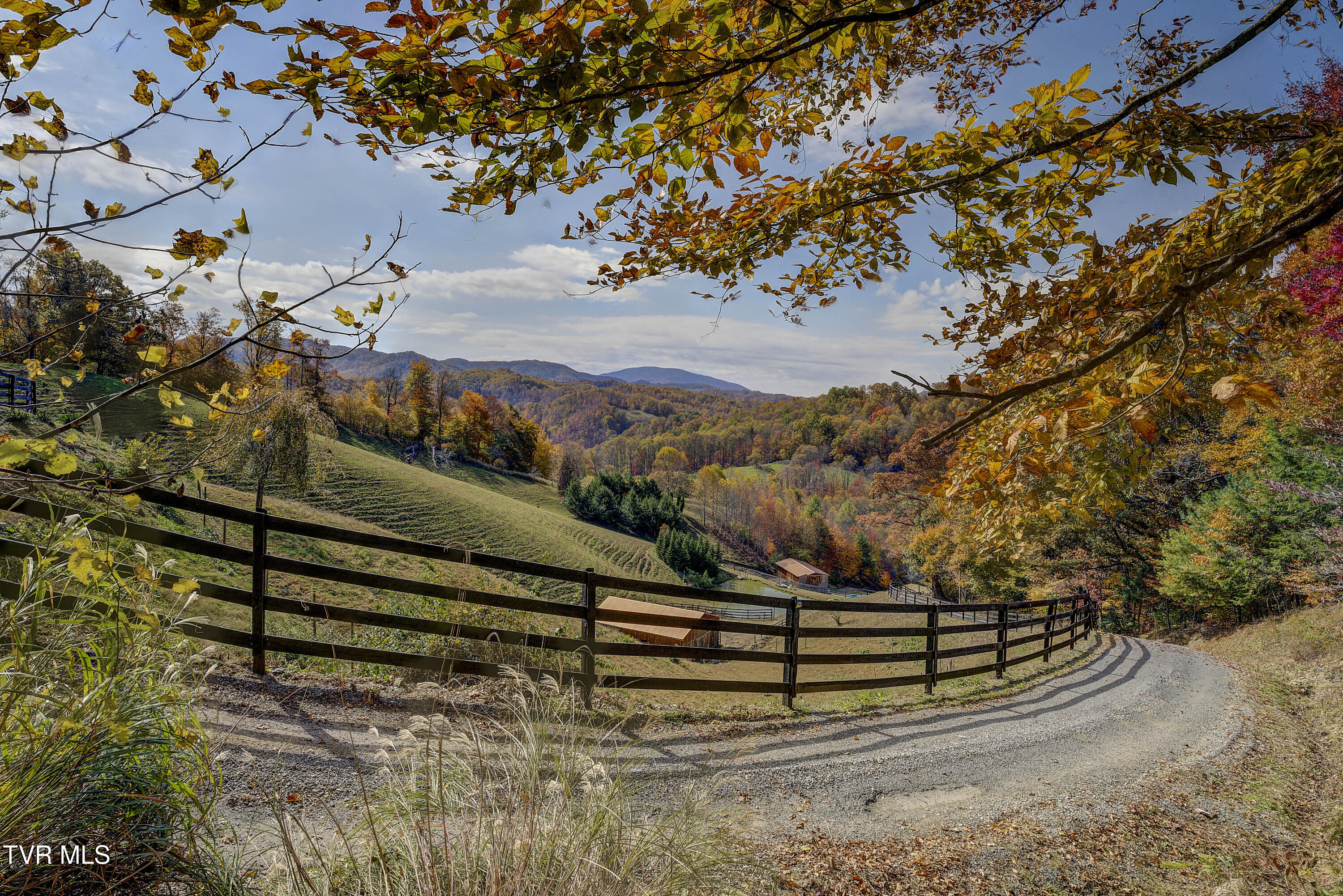 146 Bear Cage Road, Roan Mountain, Tennessee image 26