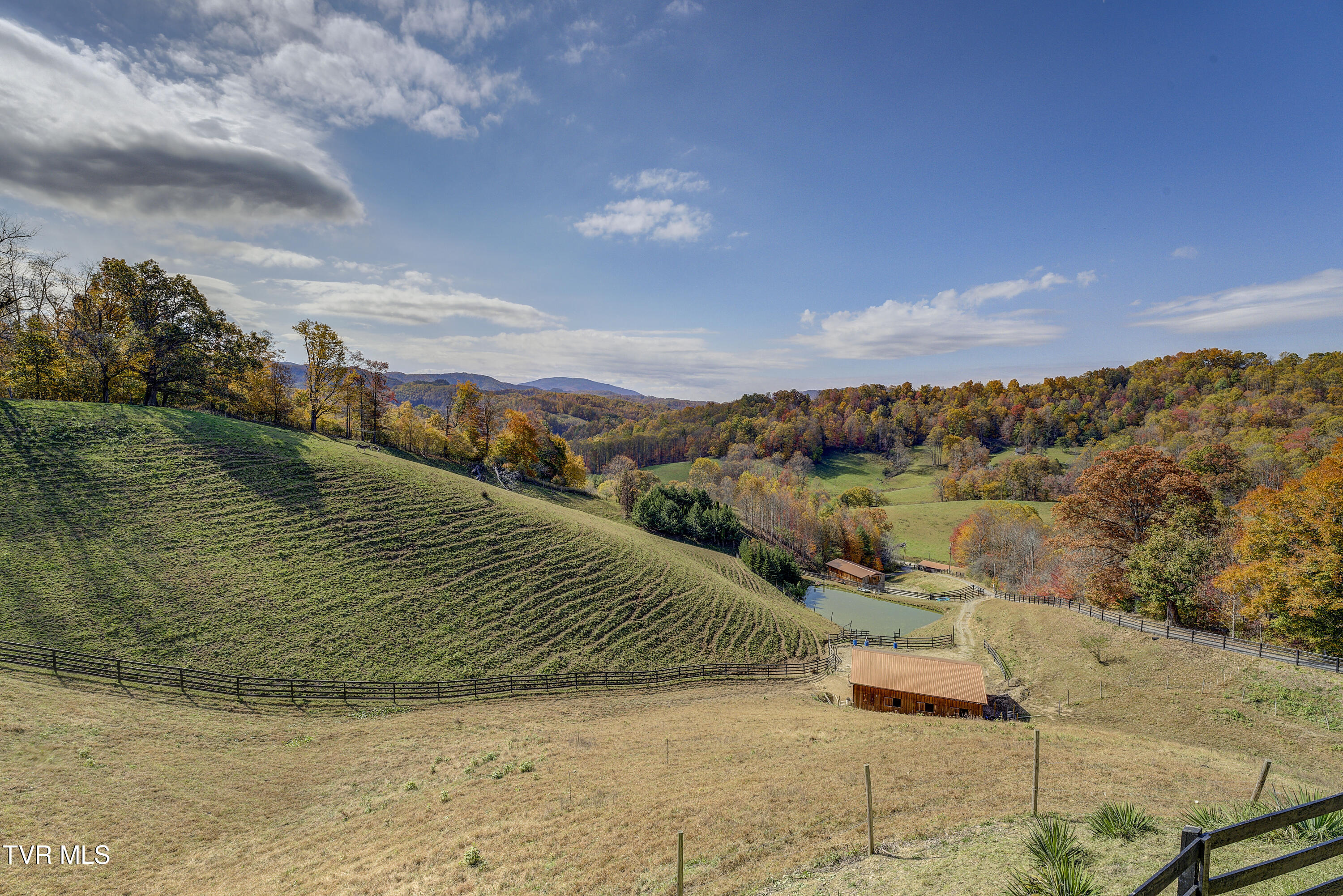 146 Bear Cage Road, Roan Mountain, Tennessee image 18