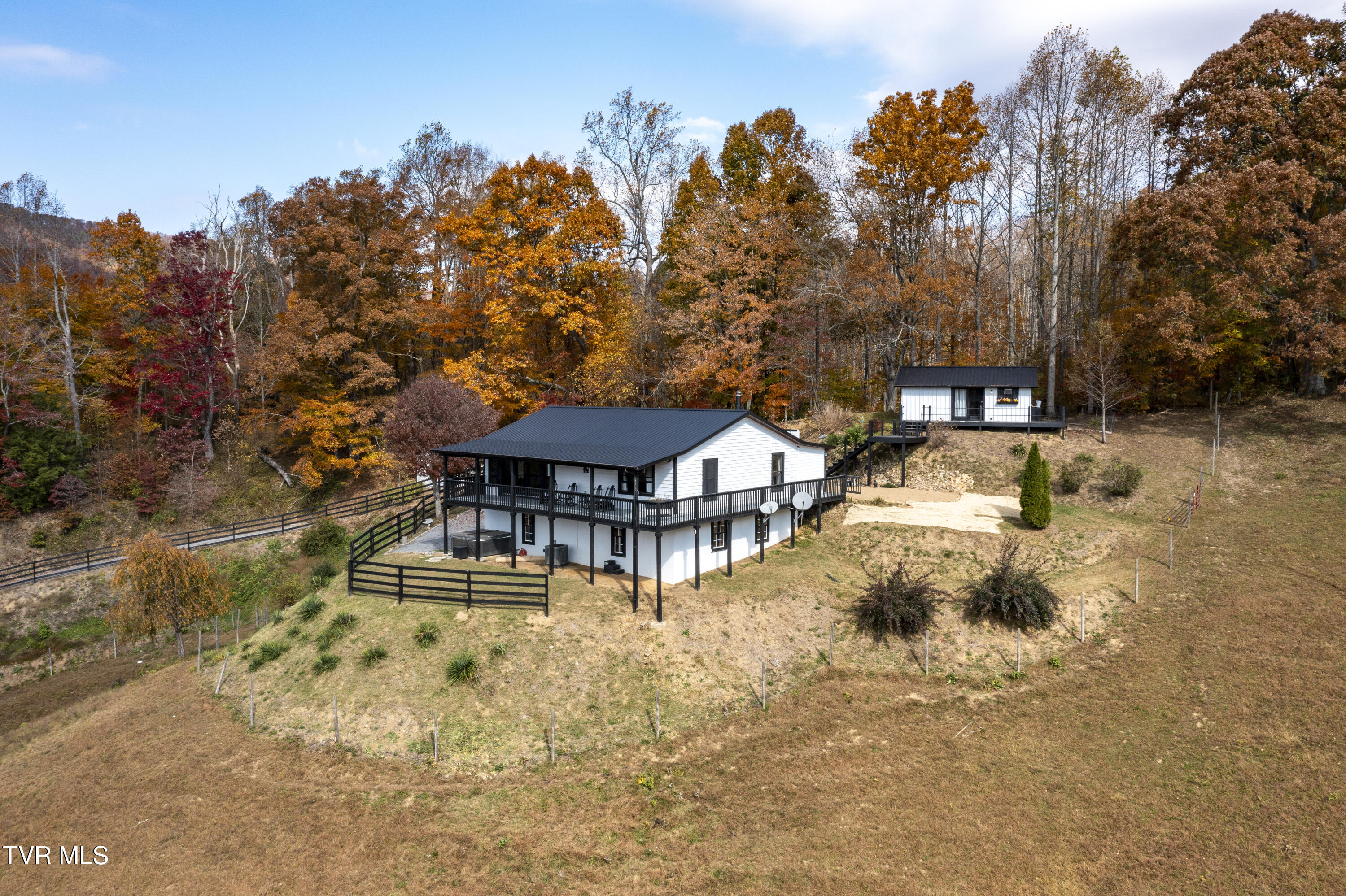 146 Bear Cage Road, Roan Mountain, Tennessee image 6