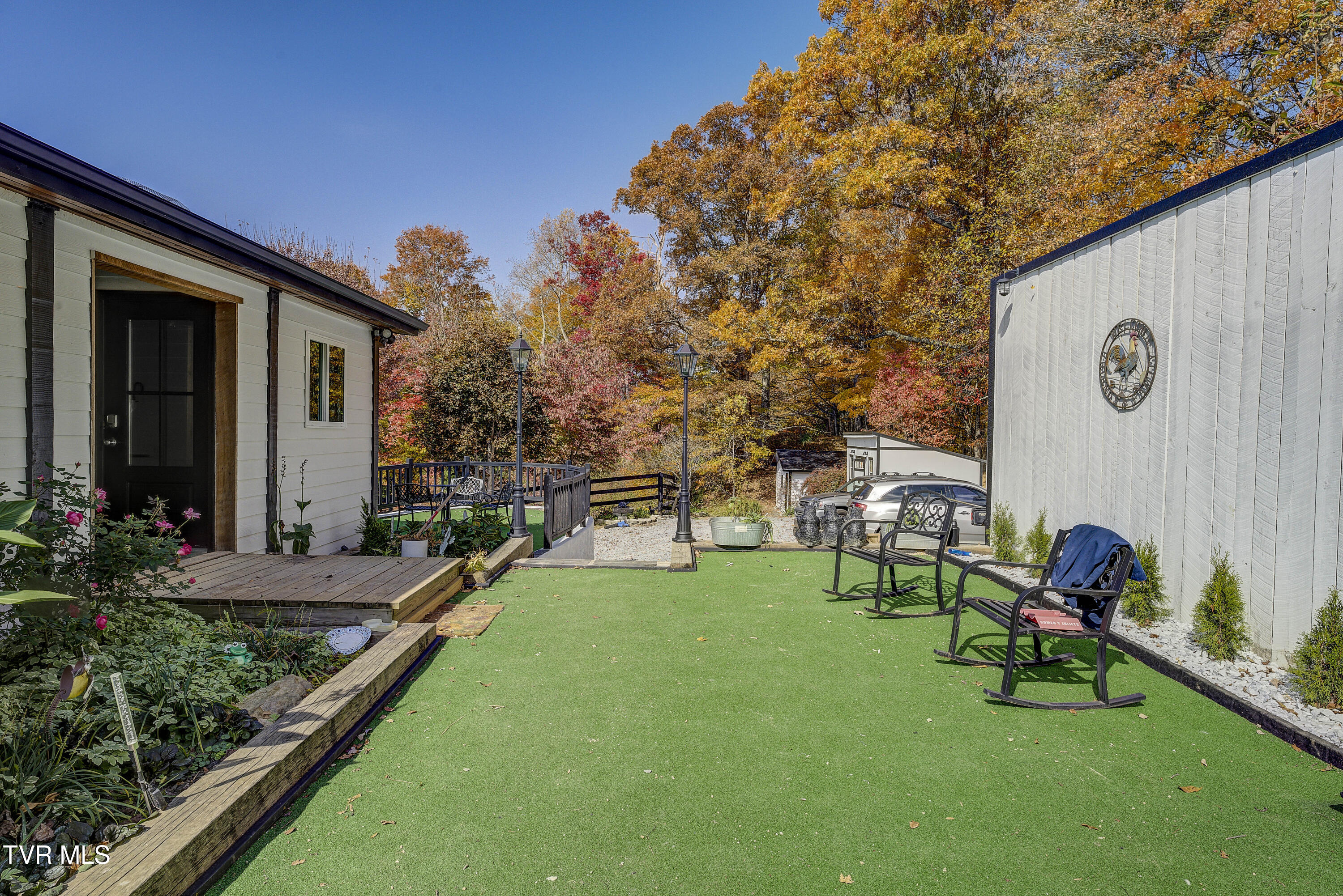 146 Bear Cage Road, Roan Mountain, Tennessee image 21