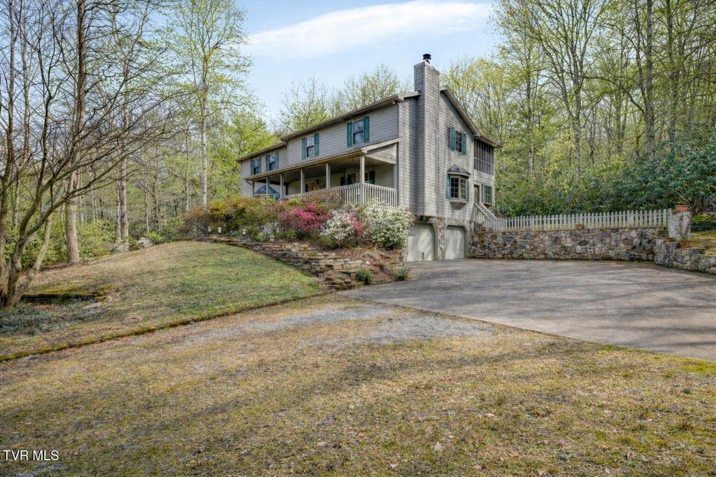 Photo of 150 Teague Lane, Unicoi, TN 37692 (MLS # 9991375)