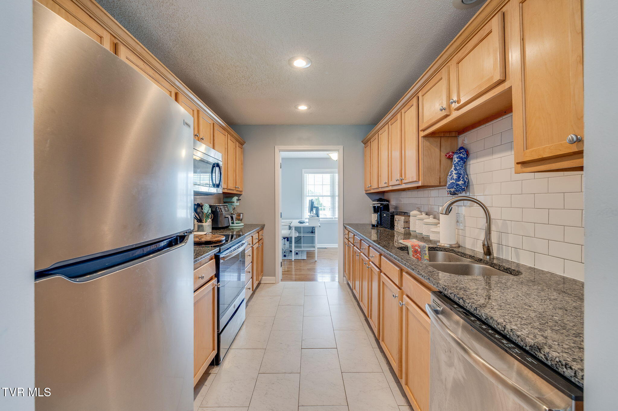 141 Violet Lane, Bluff City, Tennessee image 11