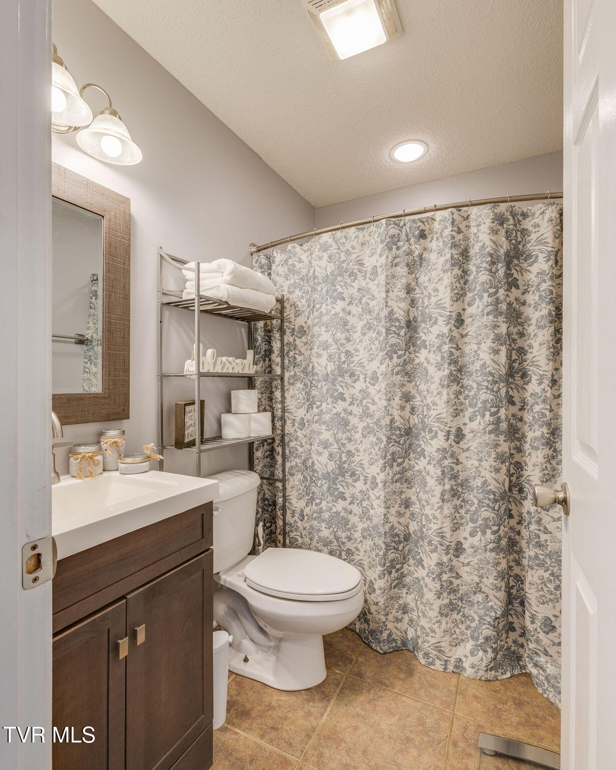 141 Violet Lane, Bluff City, Tennessee image 25